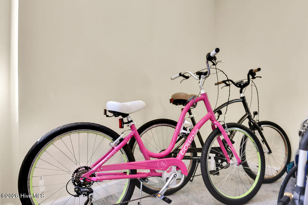 100564963 | Photo 12