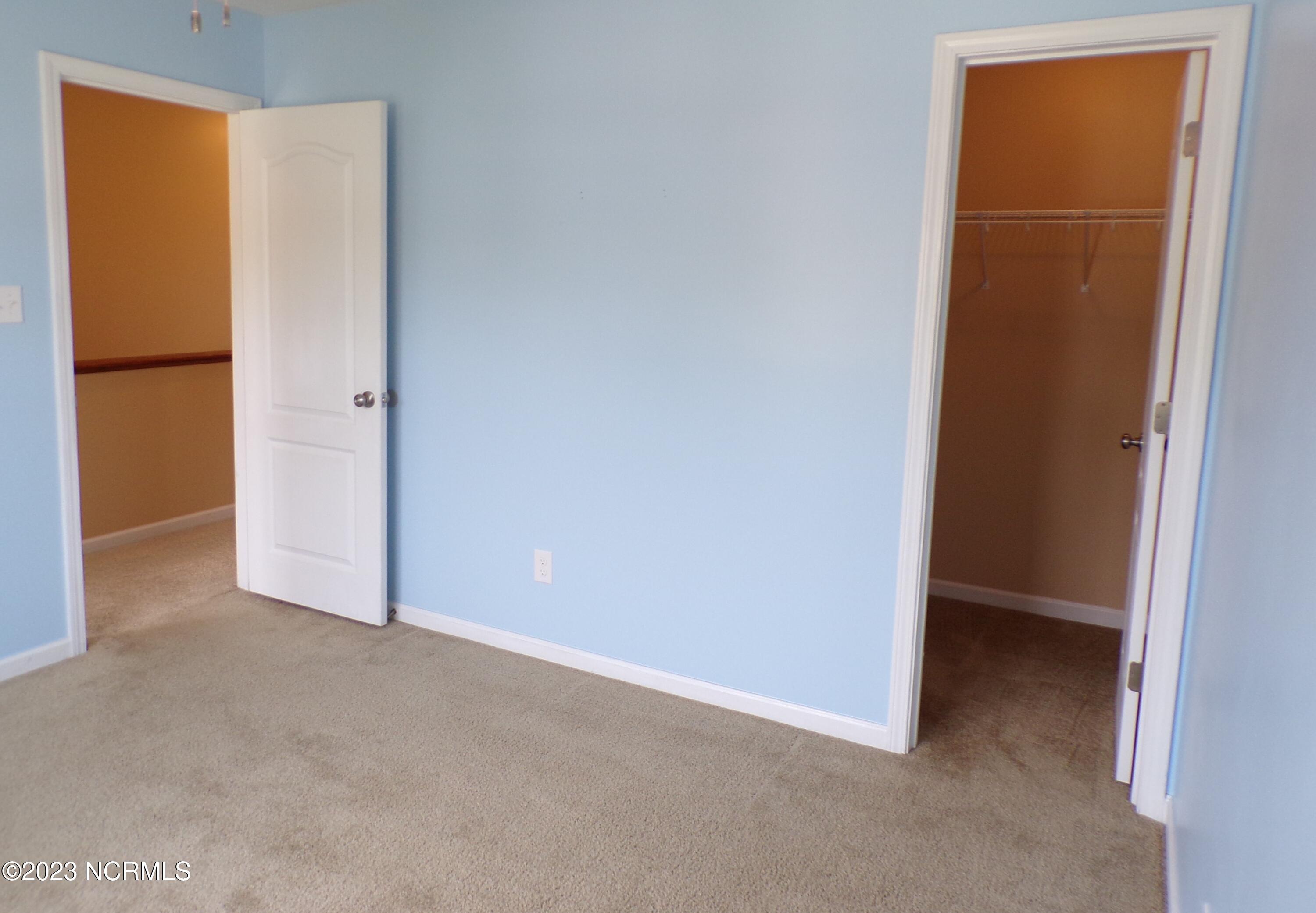 100559579 | Photo 40