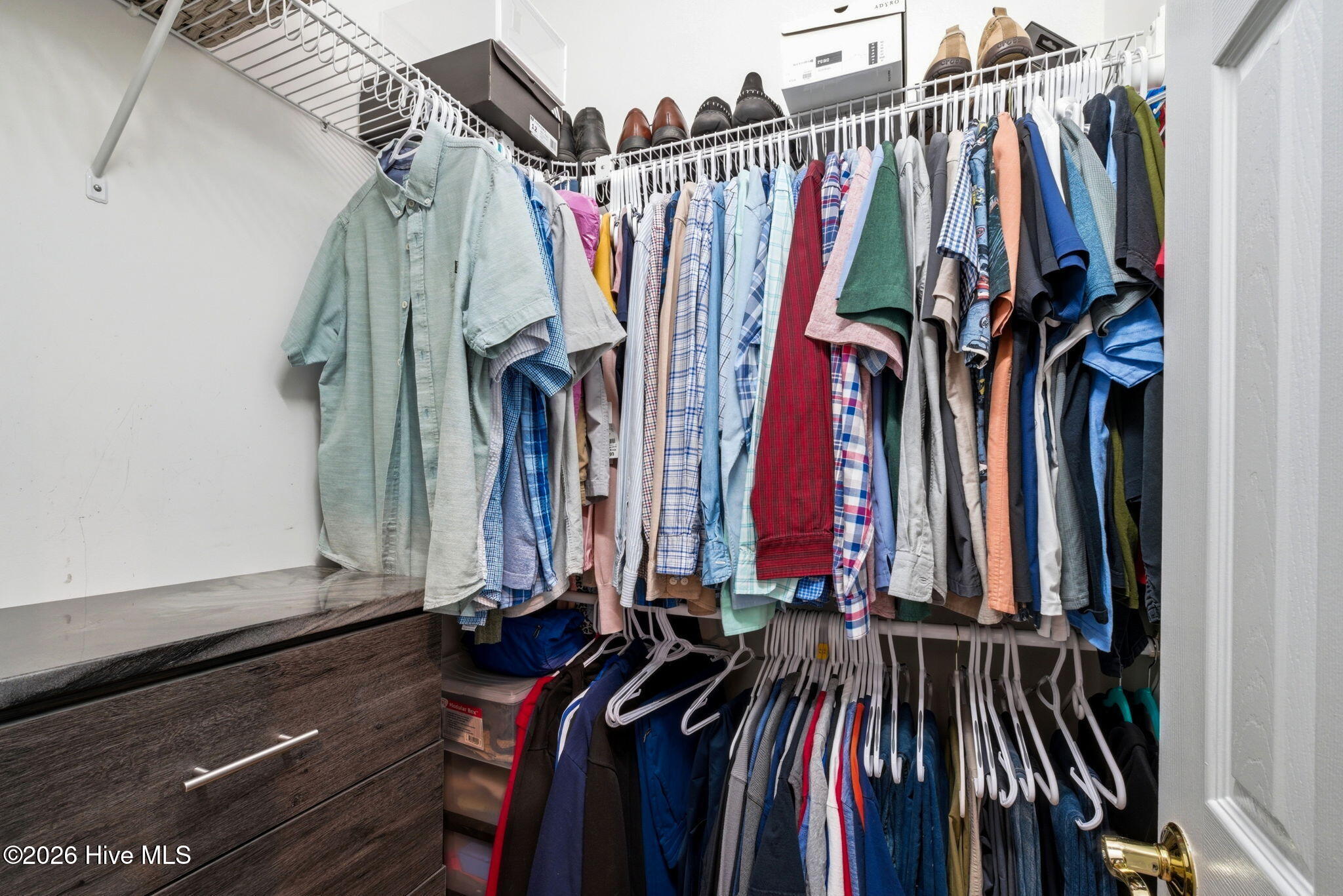 100556153 | Photo 33