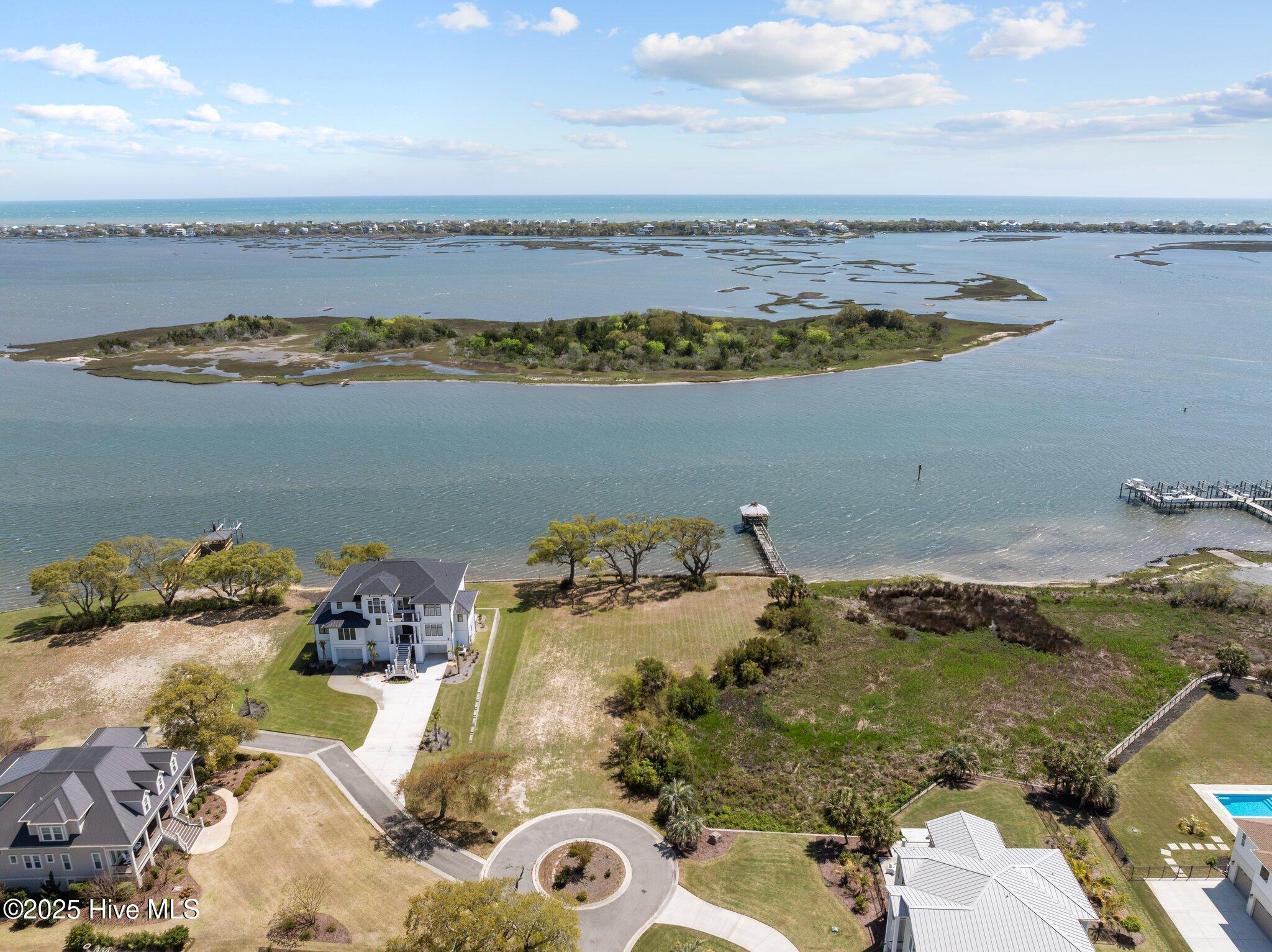 100502292 | Photo 24