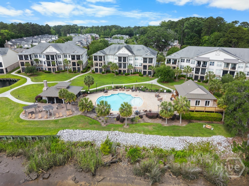 Resort style amenities