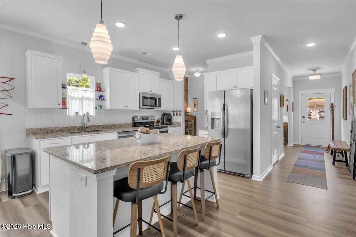 100566058 | Photo 17