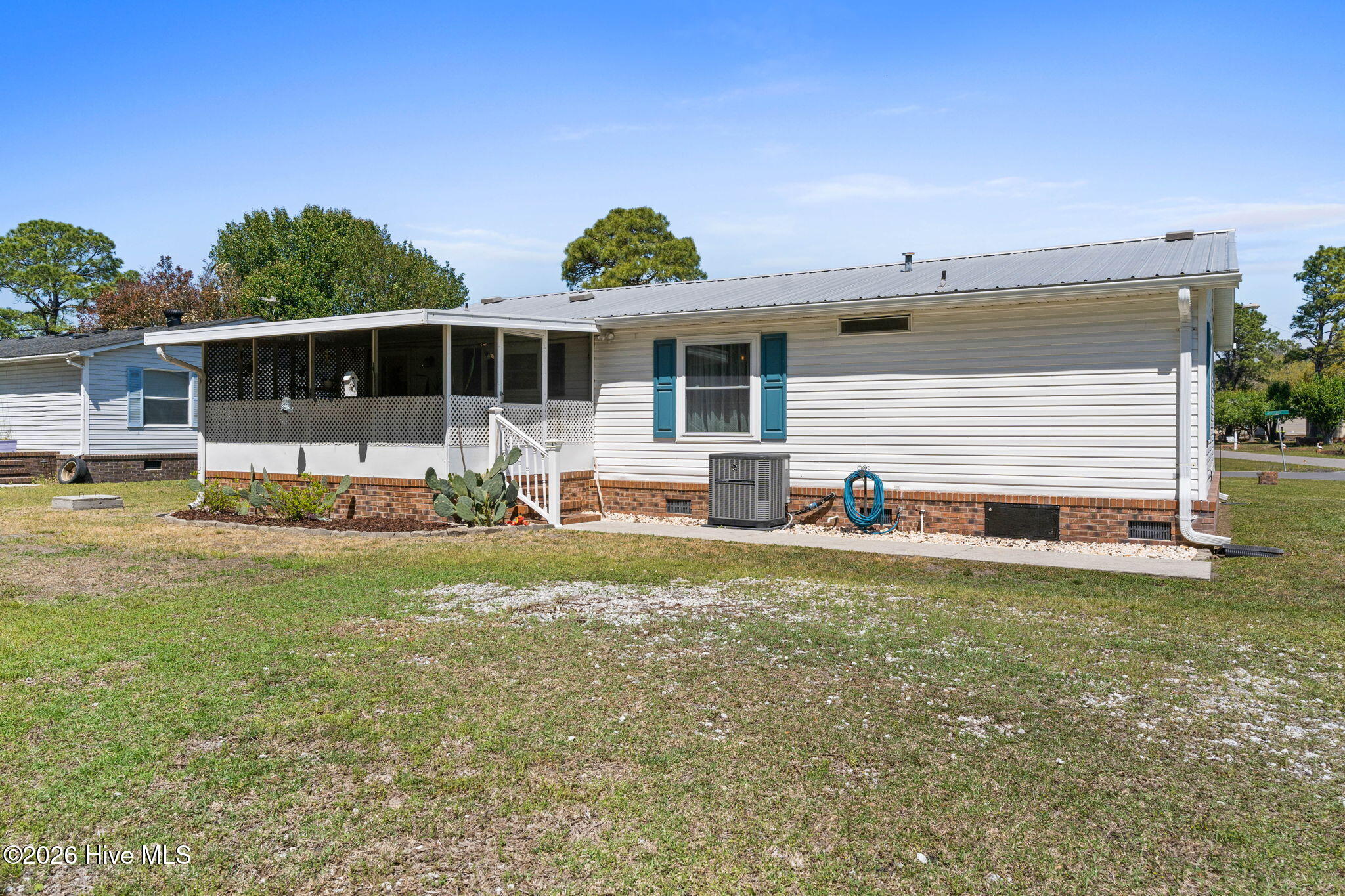 100565575 | Photo 21