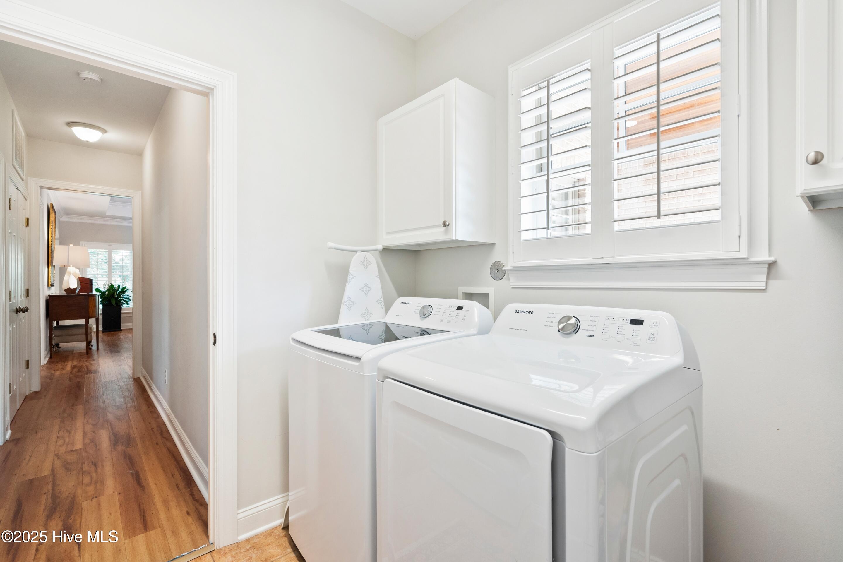 100520389 | Photo 59