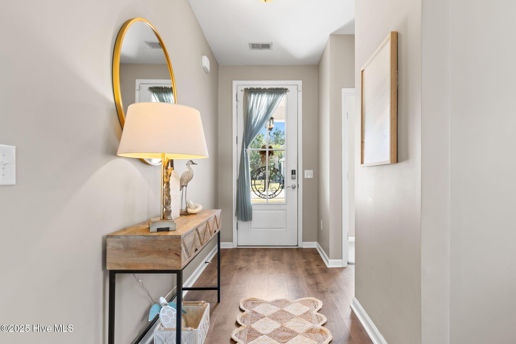 100538184 | Photo 35