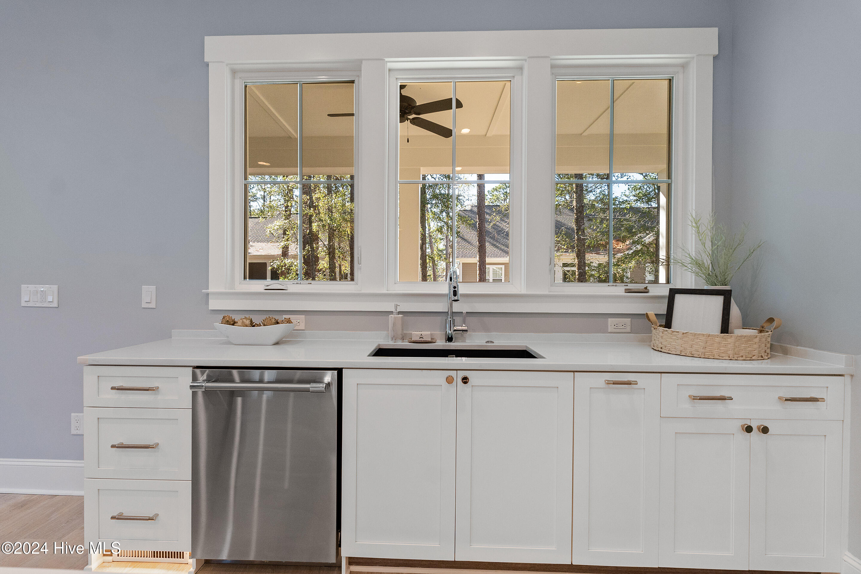 100451918 | Photo 20