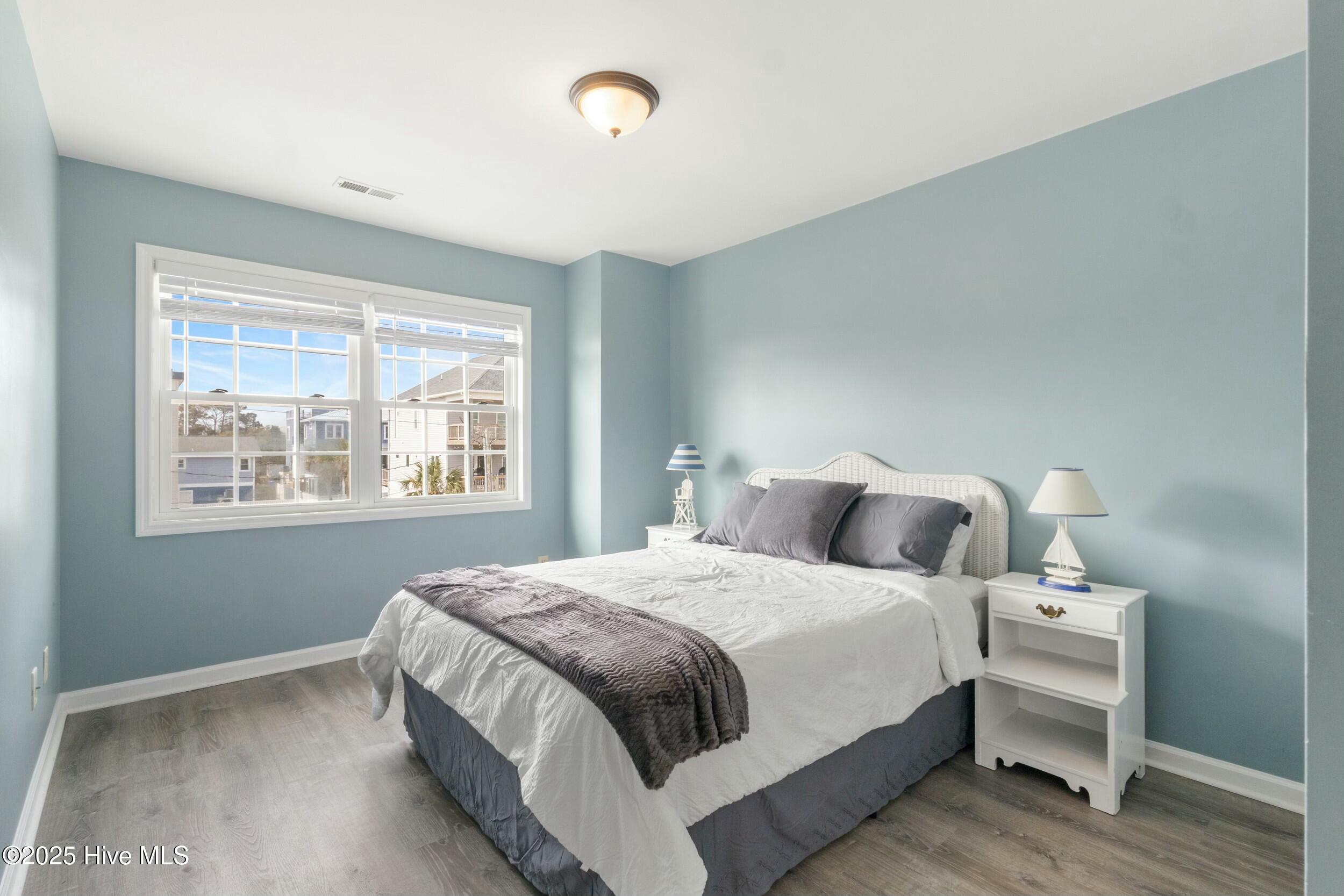 100552932 | Photo 22