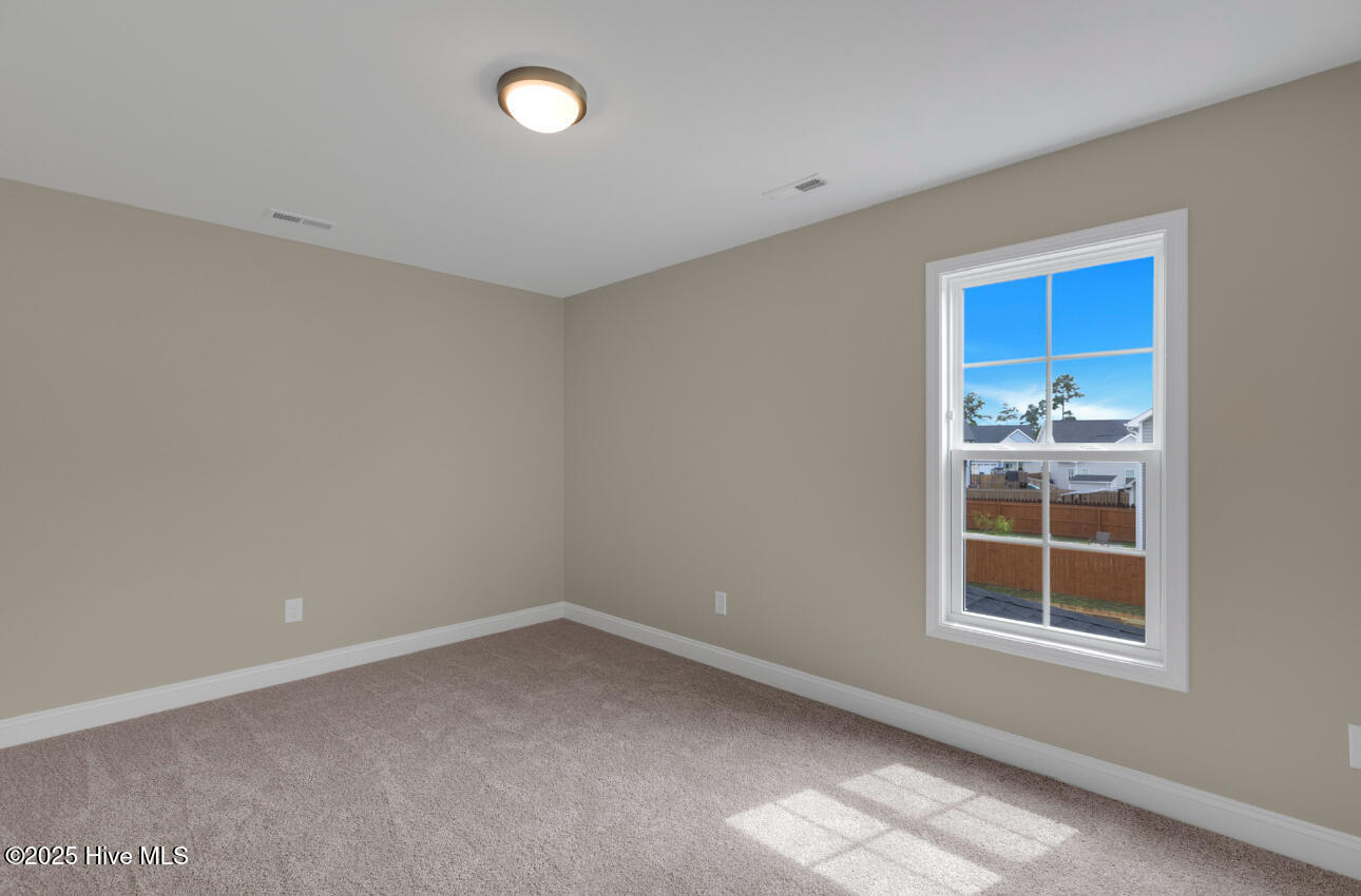 100483735 | Photo 26