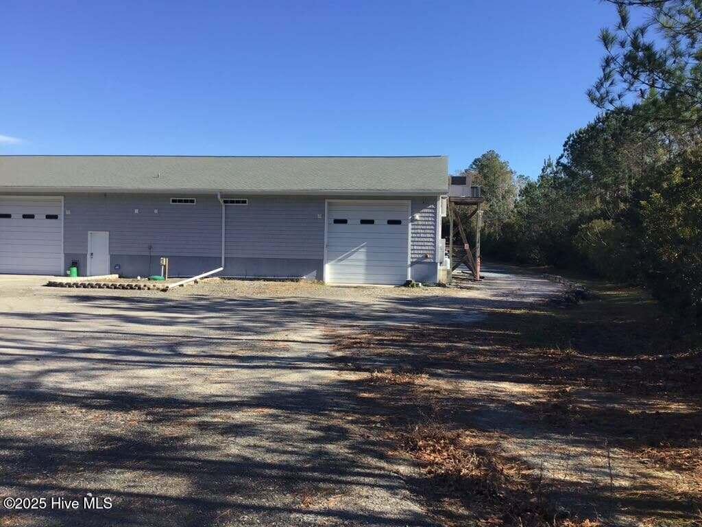 100547219 | Photo 53