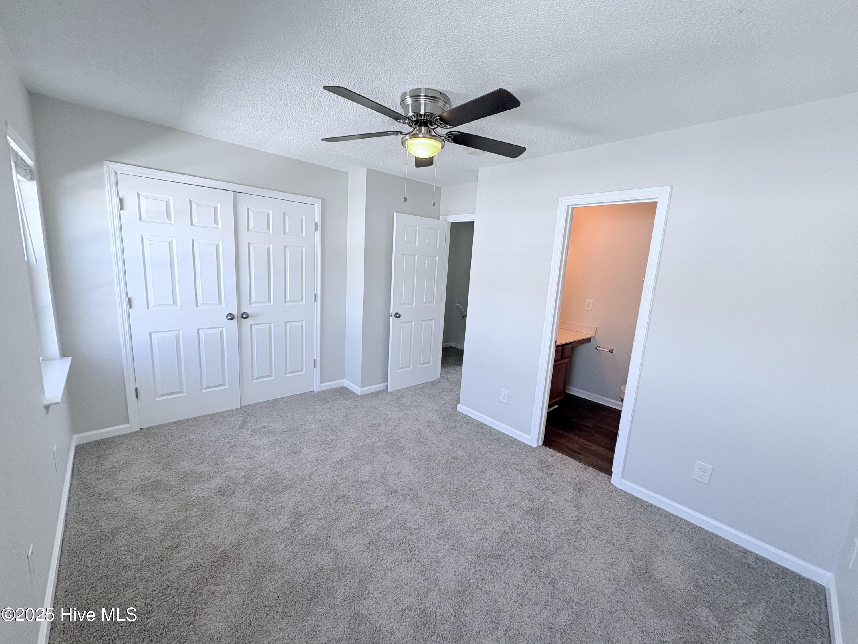 100542768 | Photo 25