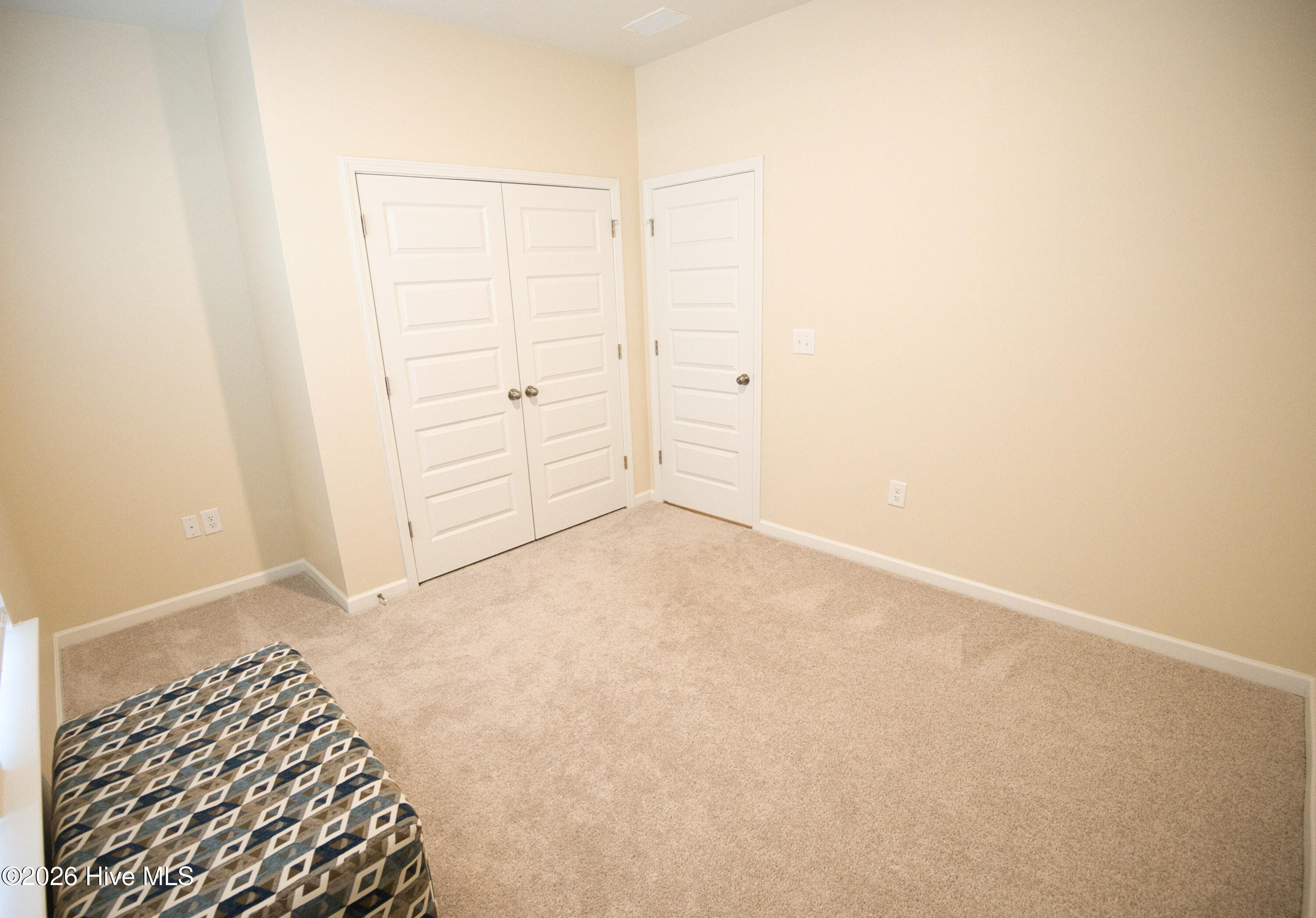 100559386 | Photo 42