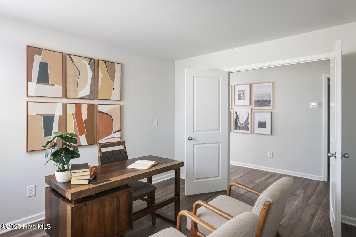 100525101 | Photo 26