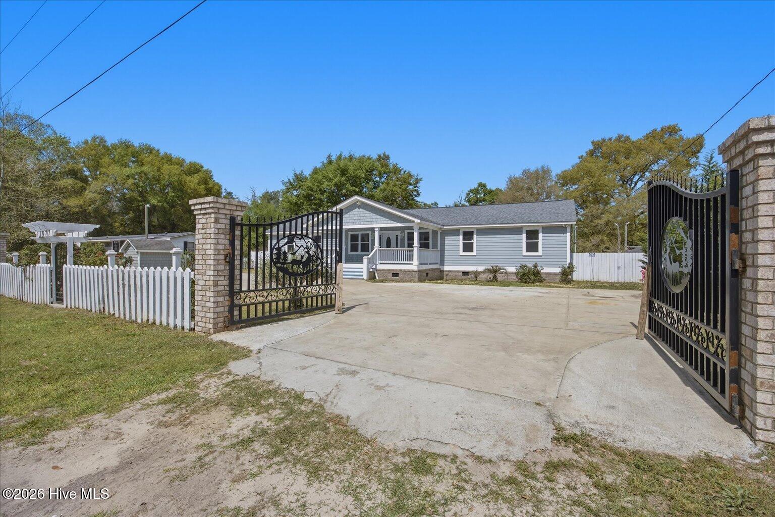 100565054 | Photo 24