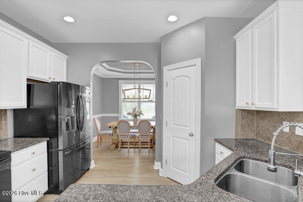 100565663 | Photo 10