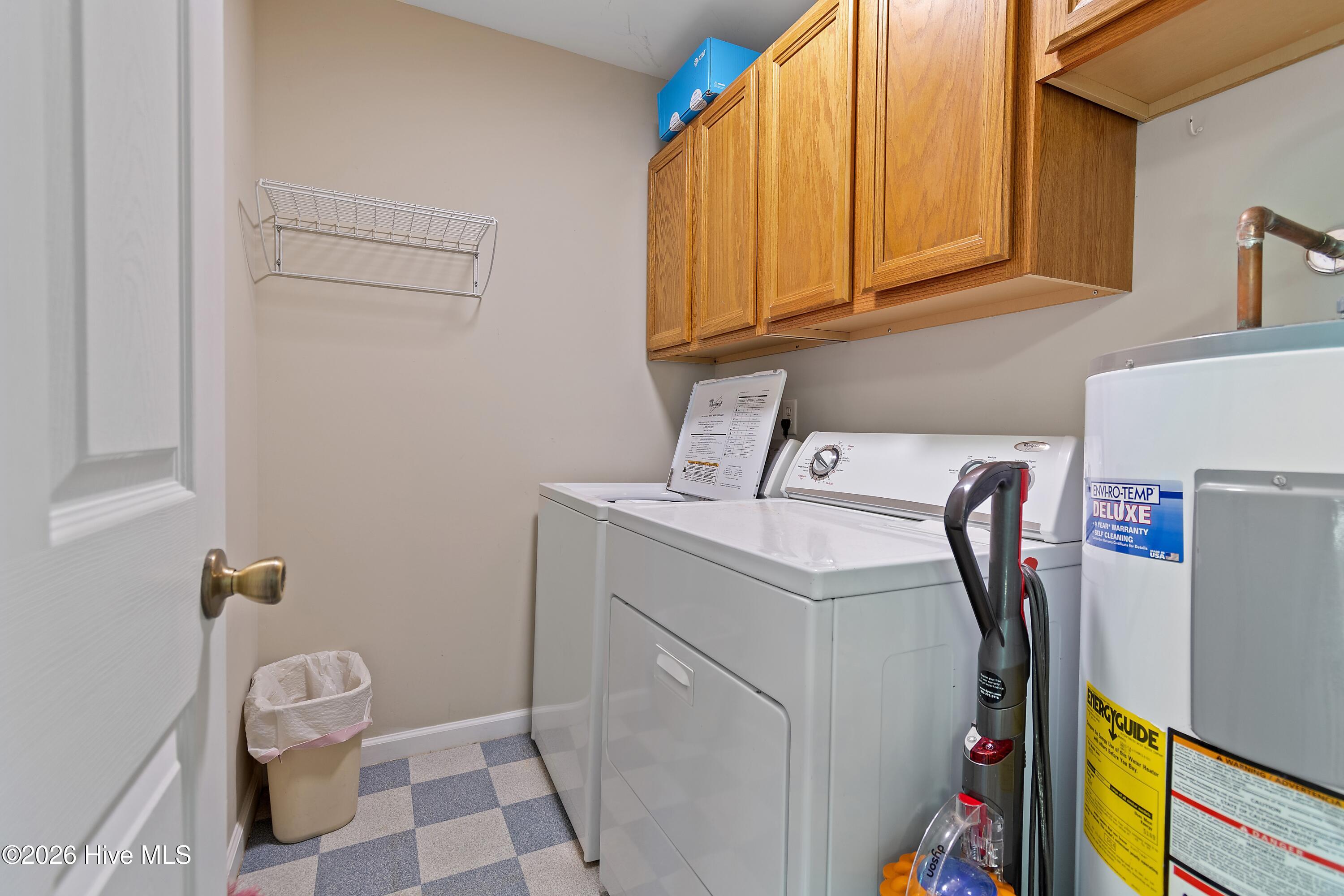 100569880 | Photo 18