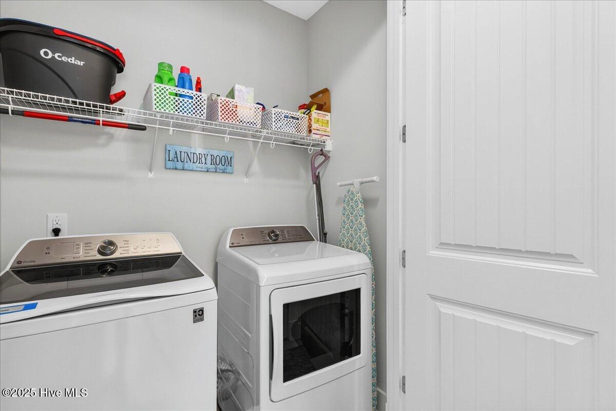 100524378 | Photo 45