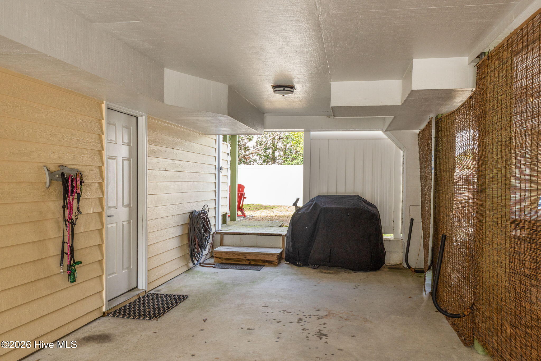 100559808 | Photo 29