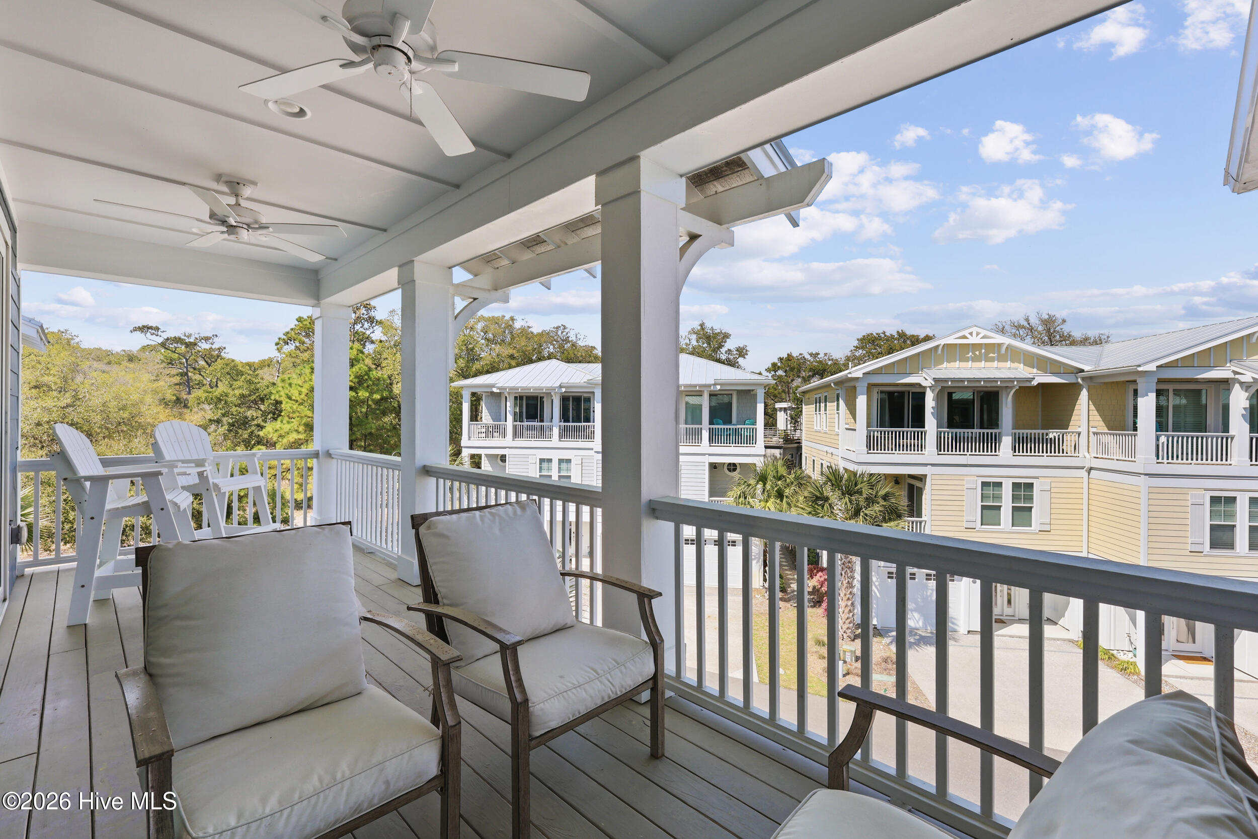 100563355 | Photo 39