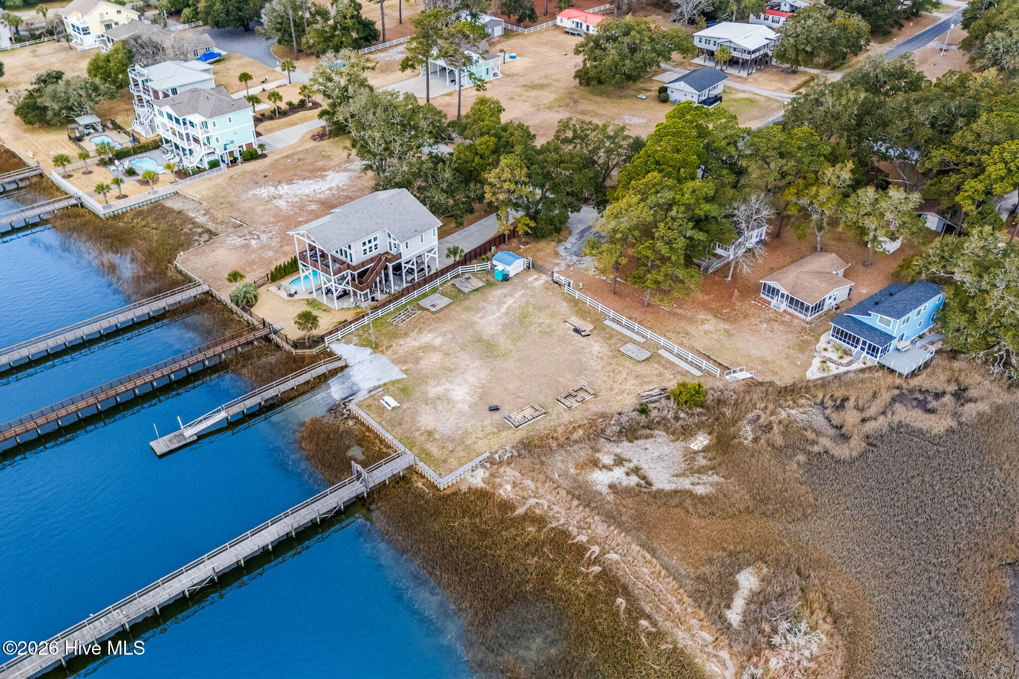 100551089 | Photo 50