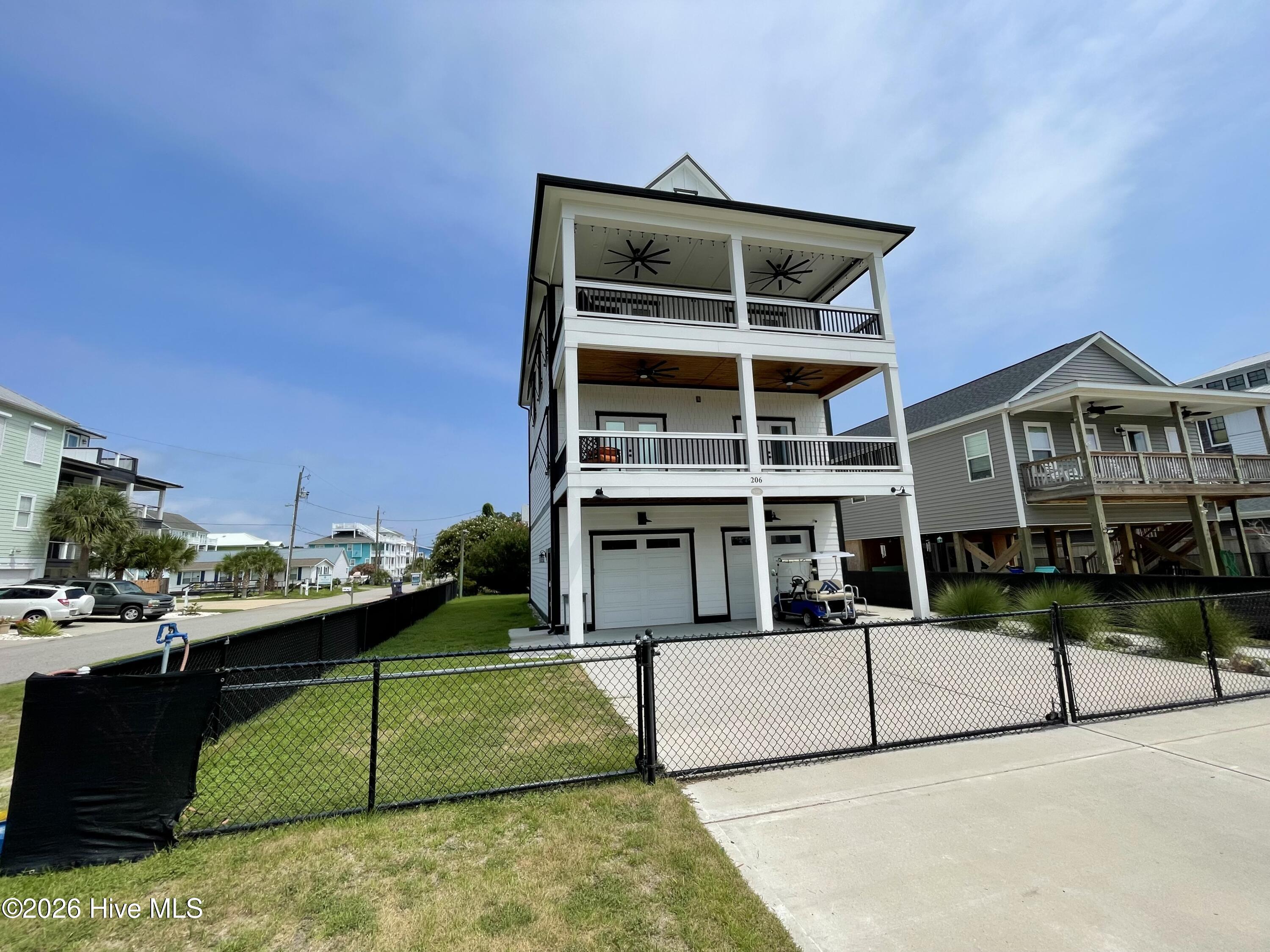3rd image of 206 S Alabama Ave, Carolina Beach, NC 28428 | MLS# 100591576