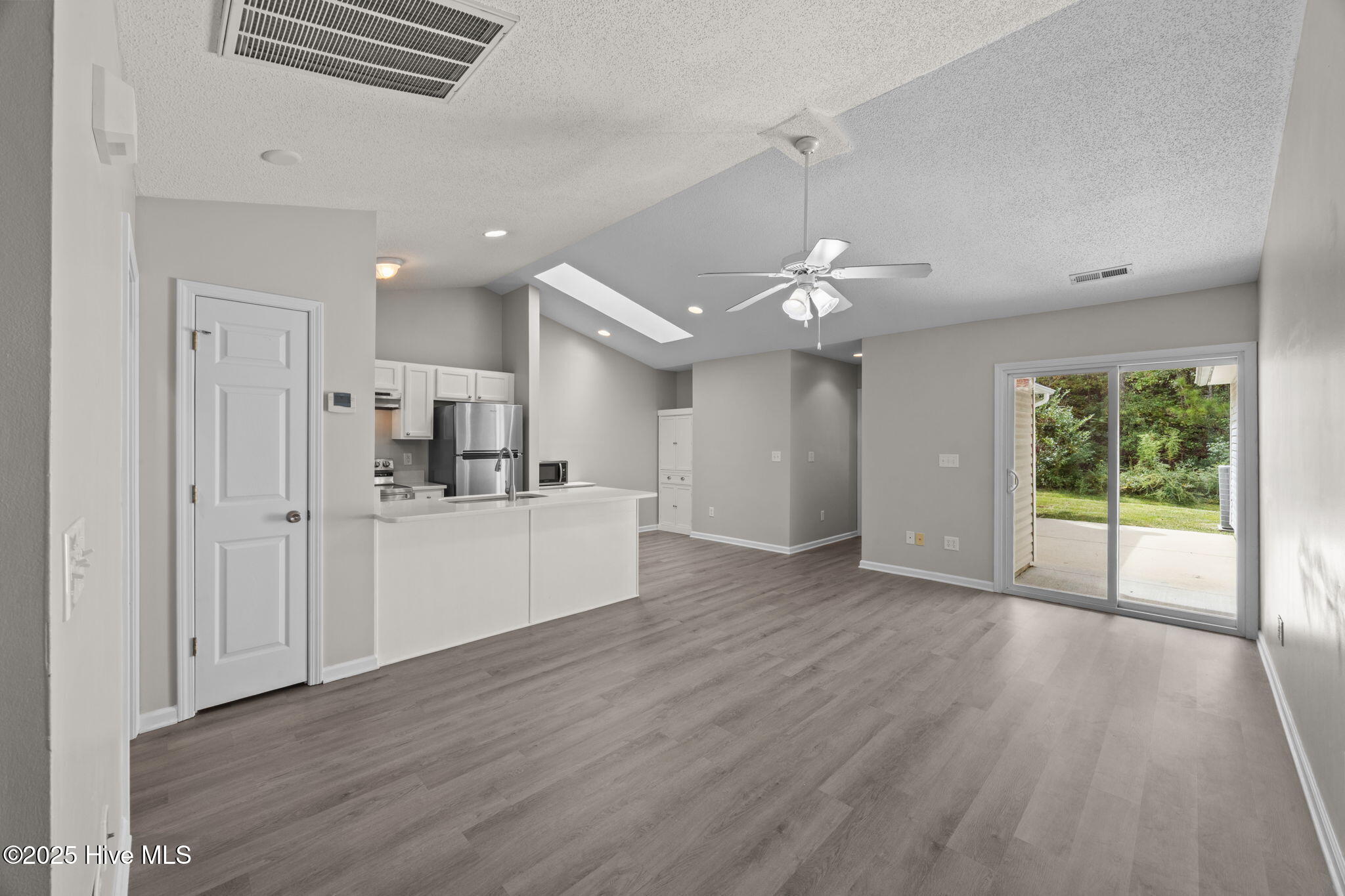 4-web-or-mls-0C0A9365