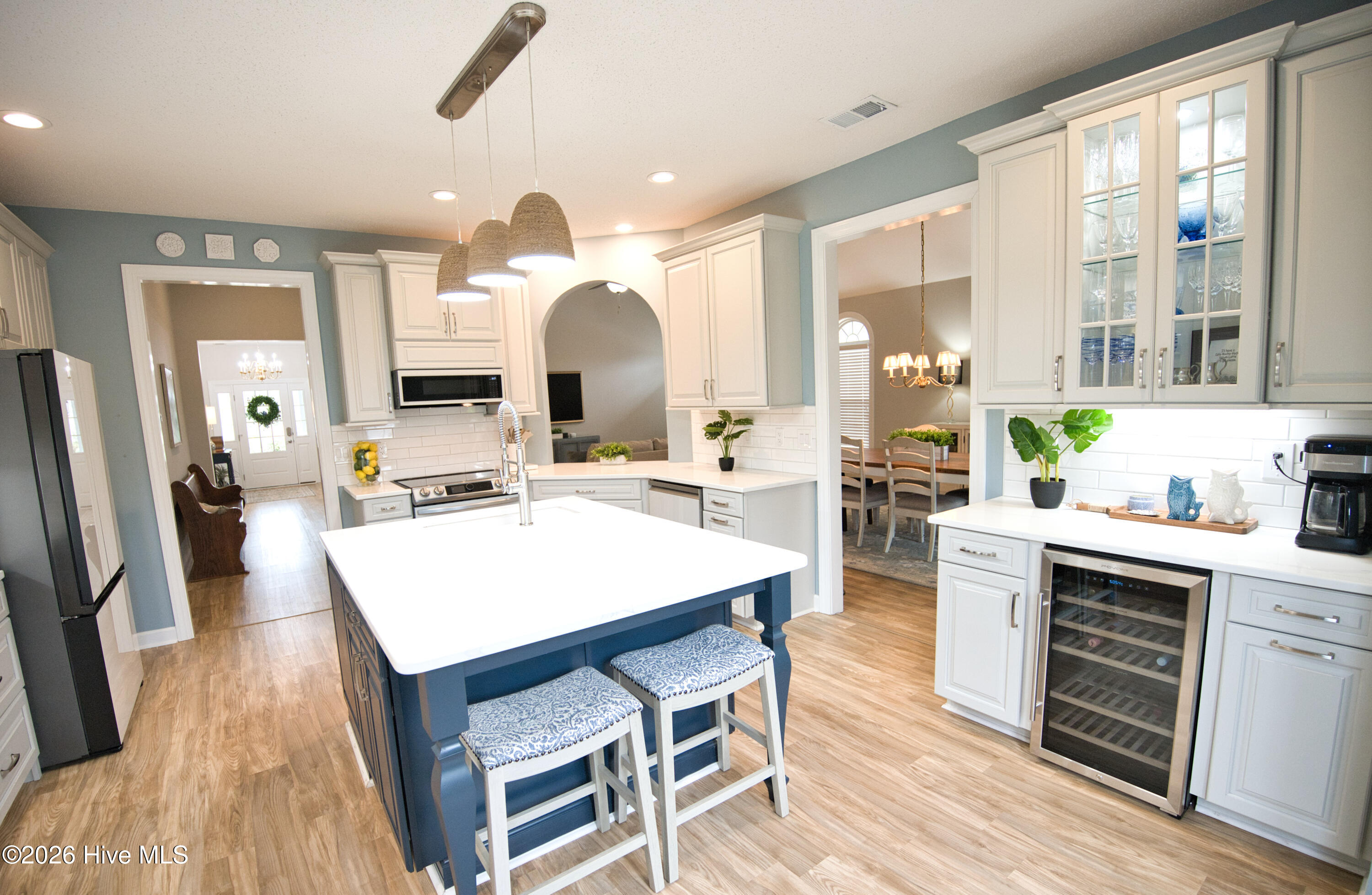 100558044 | Photo 21