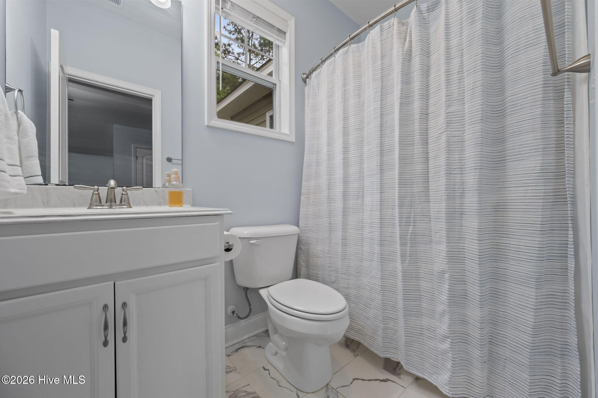 100565759 | Photo 36