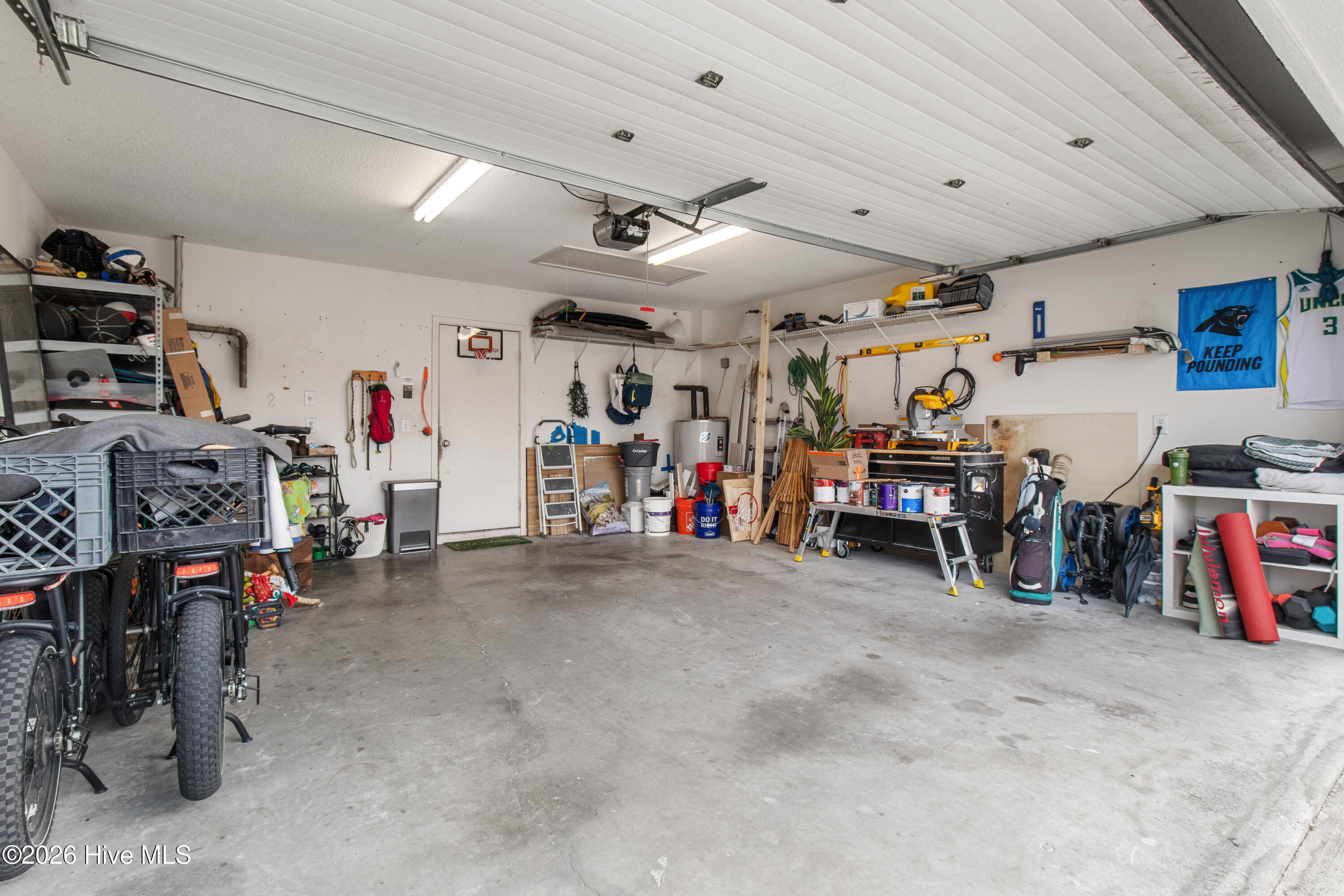 100552704 | Photo 24