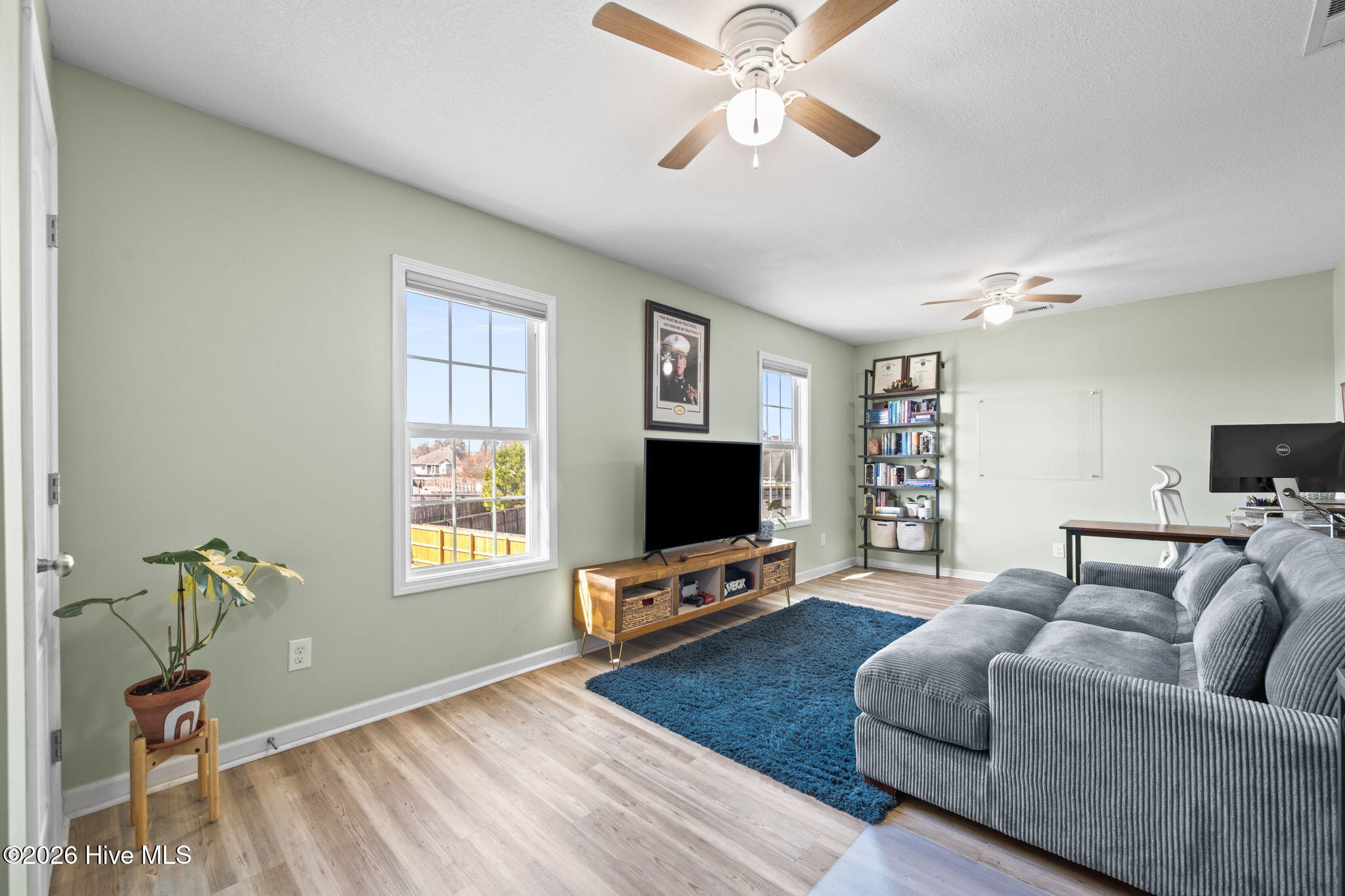 100557328 | Photo 17