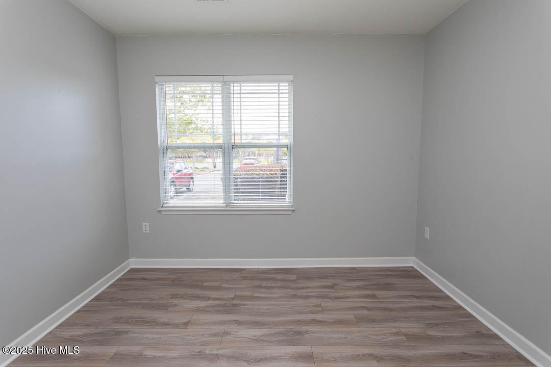 100532415 | Photo 17