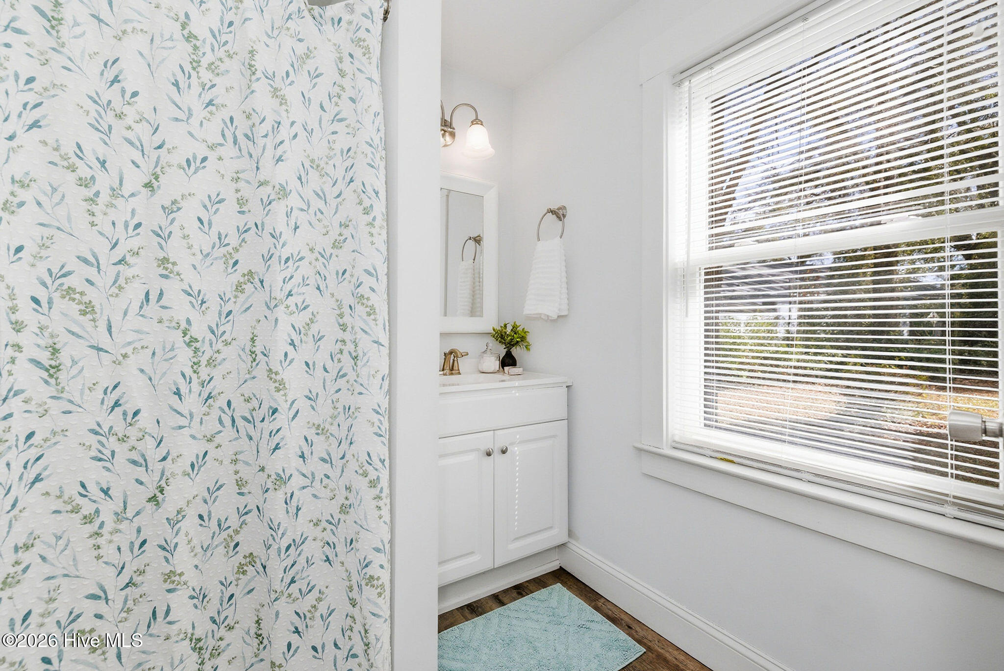 100555129 | Photo 22