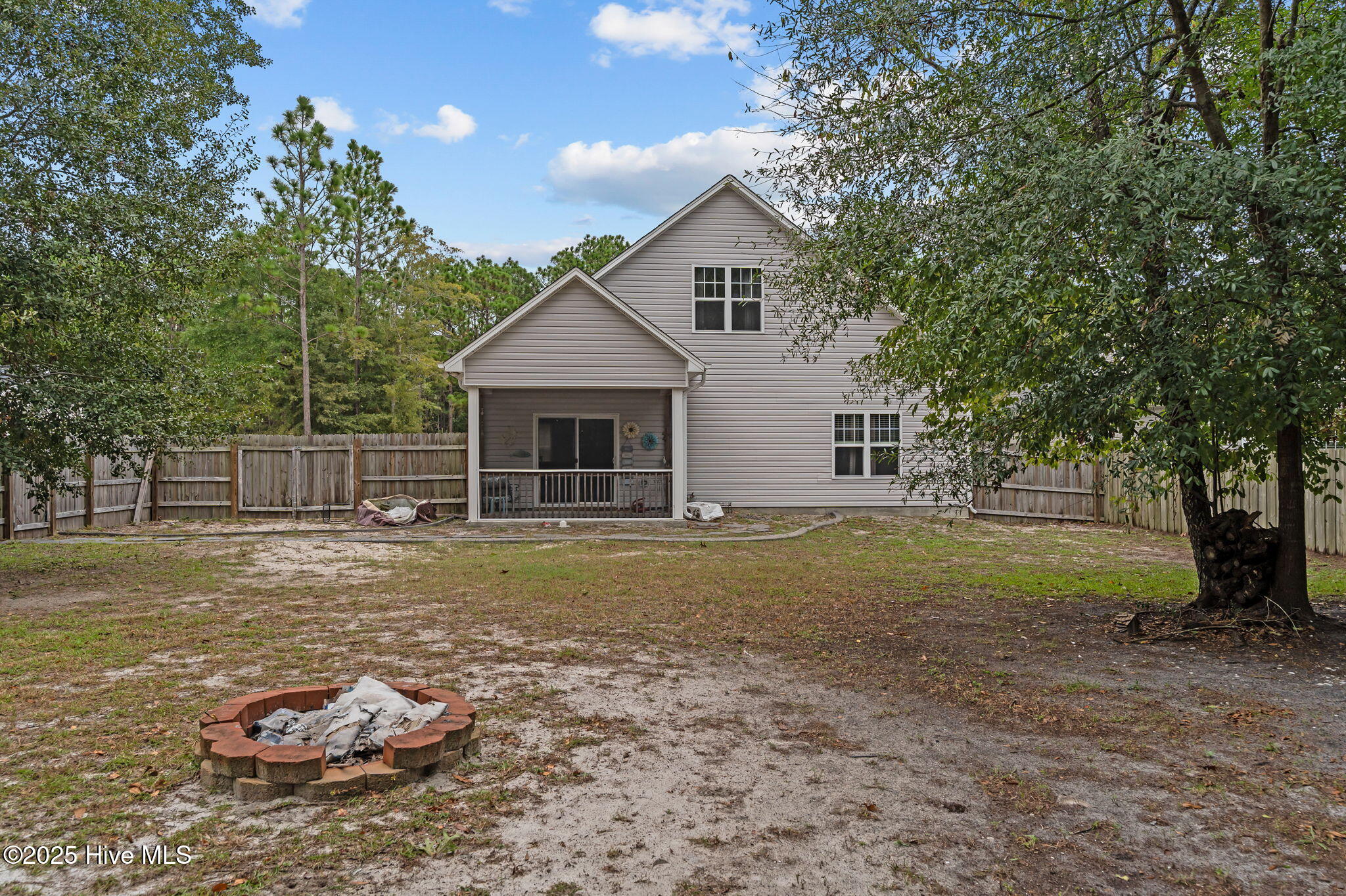 100537079 | Photo 43