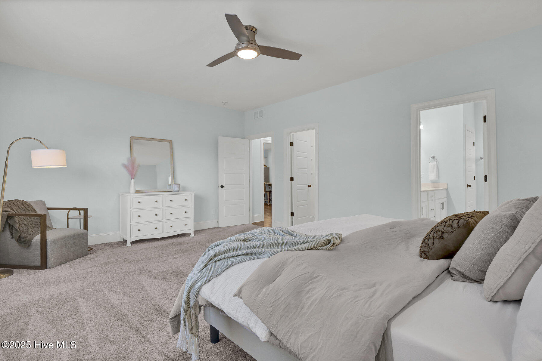 100544096 | Photo 28