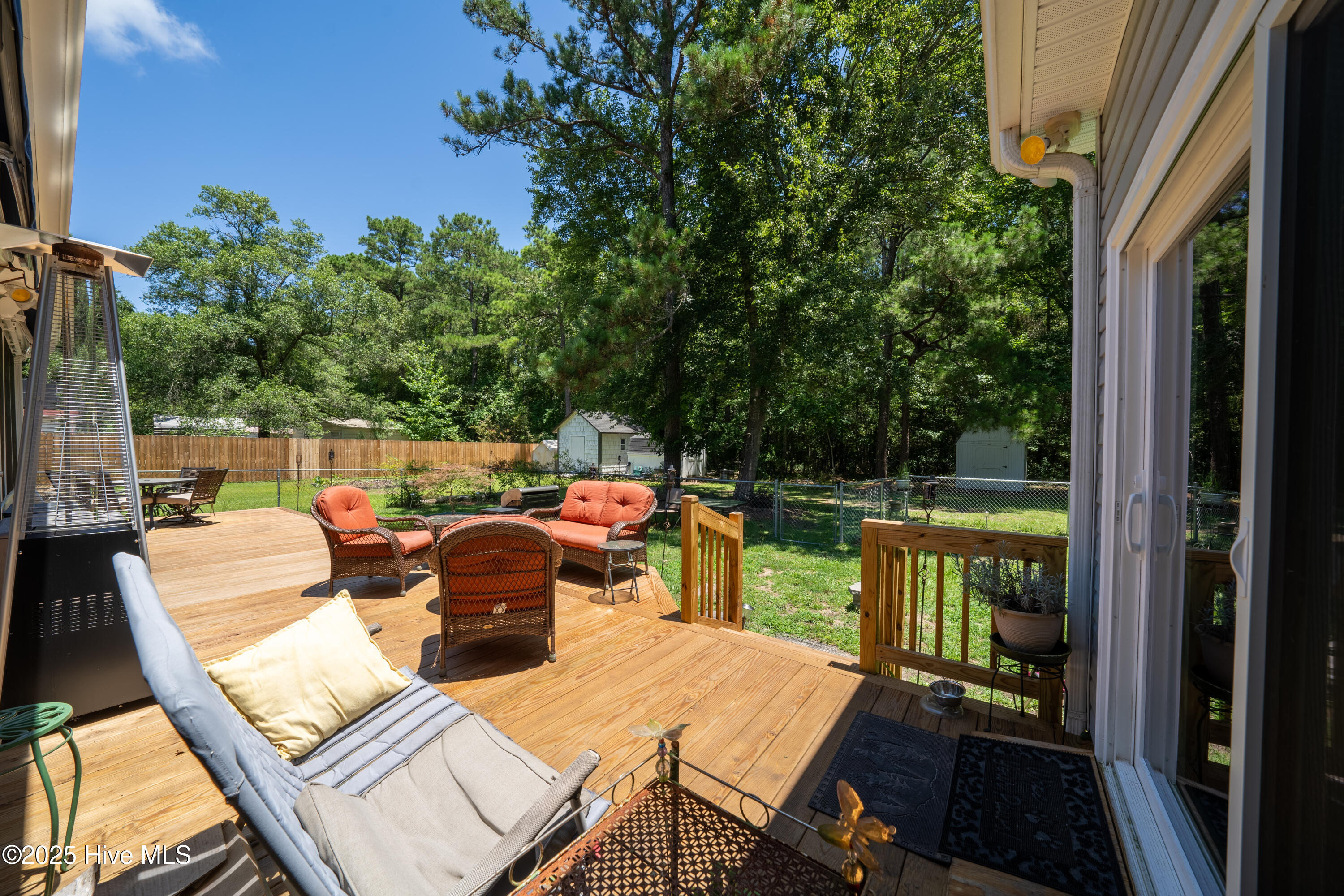 100487649 | Photo 49