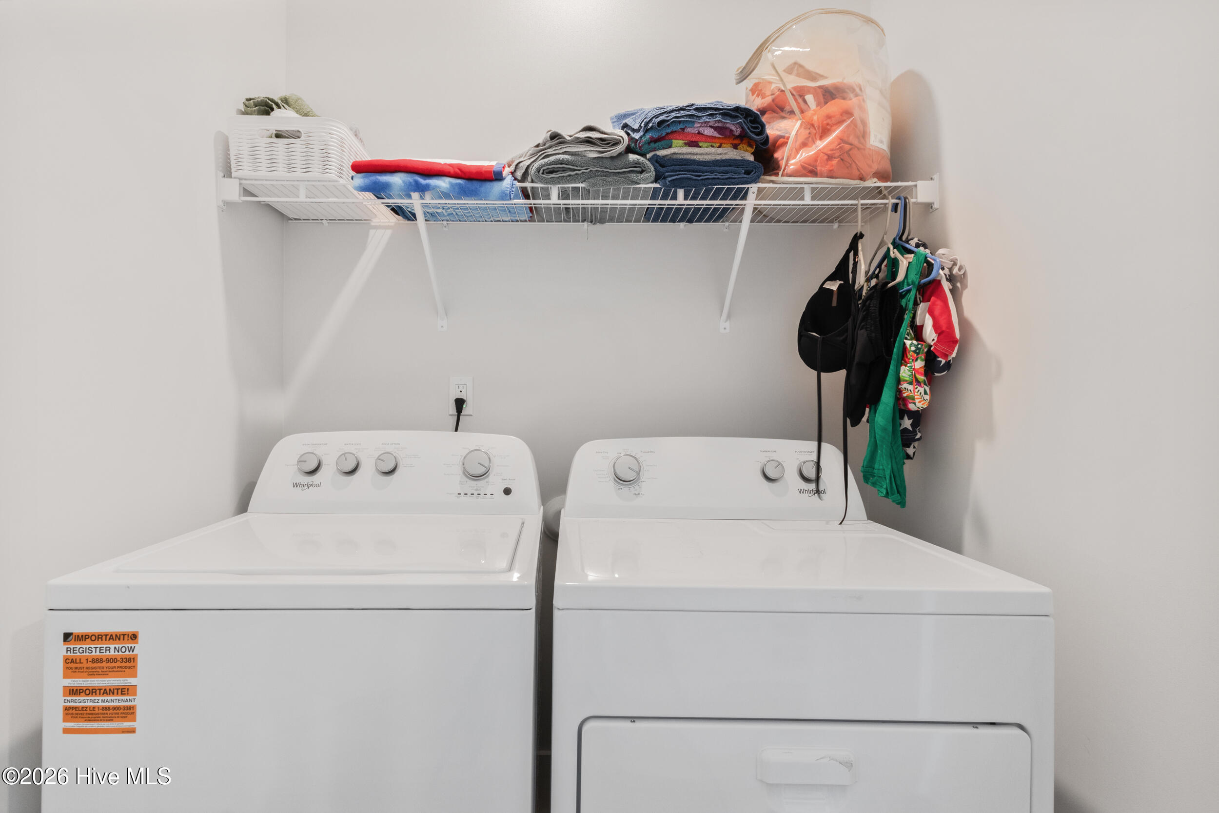 100561359 | Photo 35