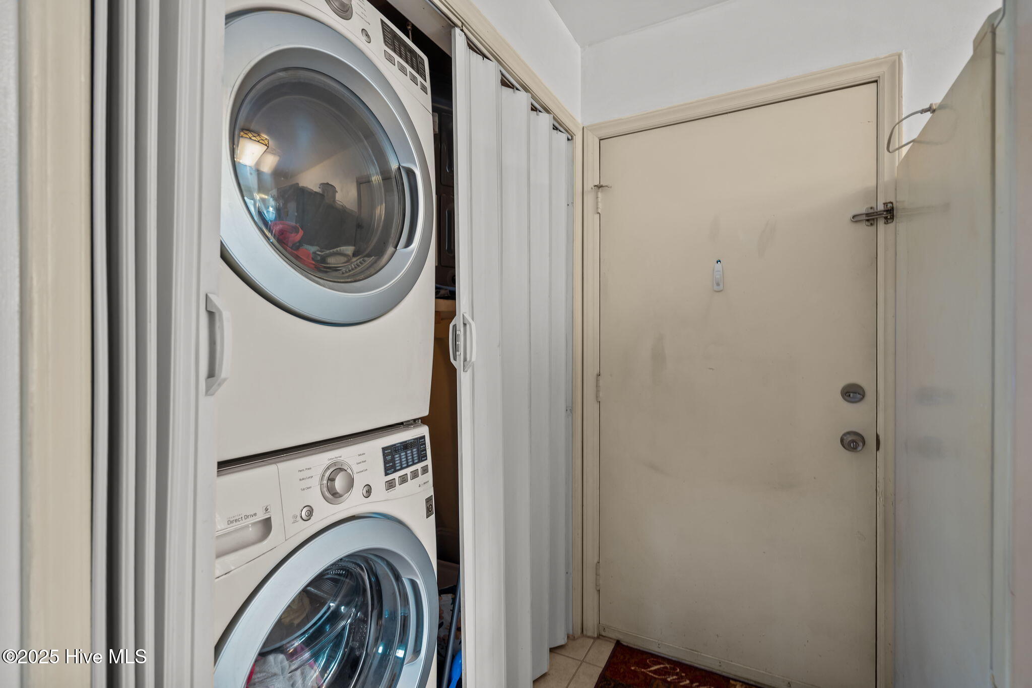 100559605 | Photo 31