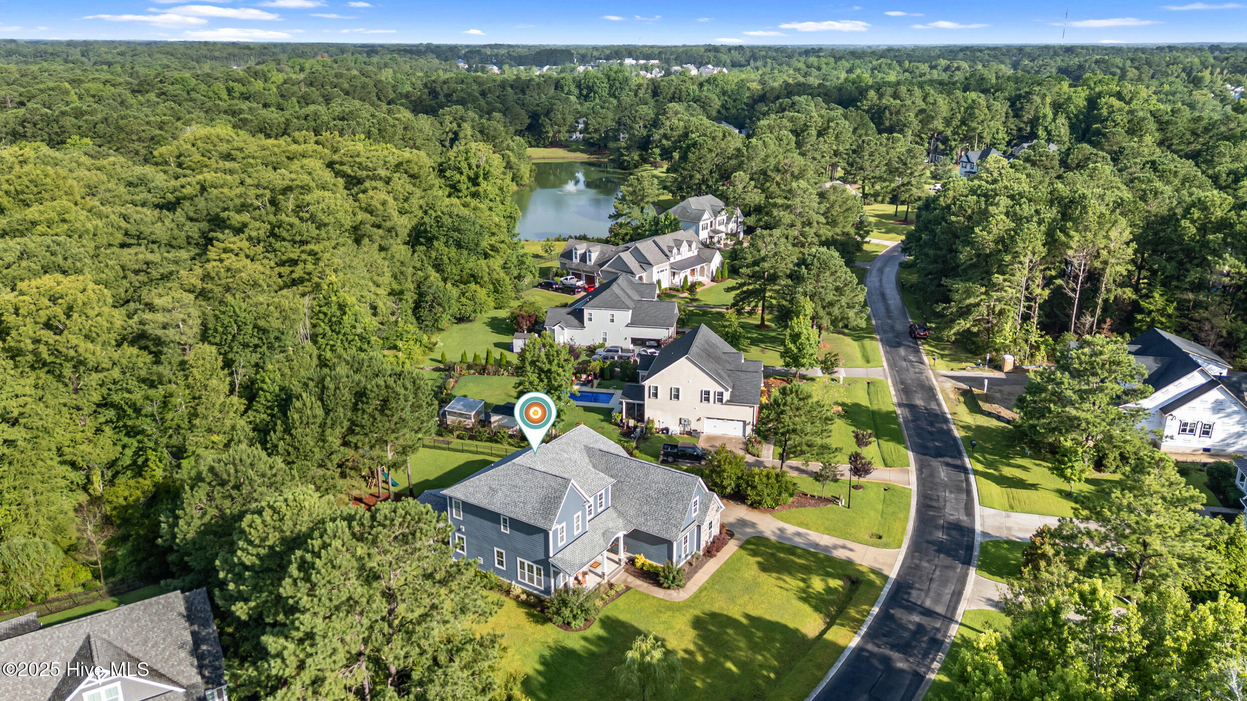 100518593 | Photo 77