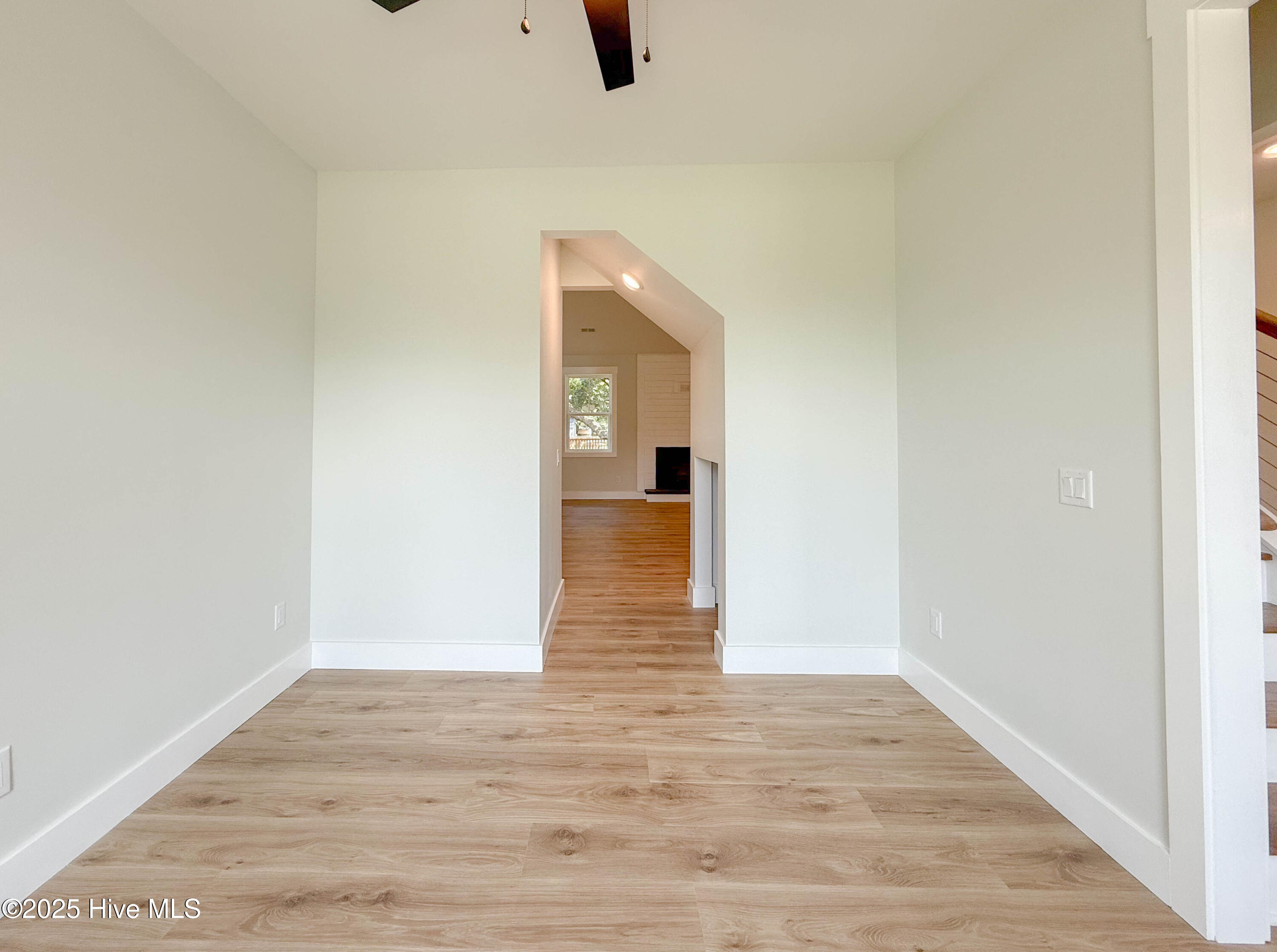 100529852 | Photo 34