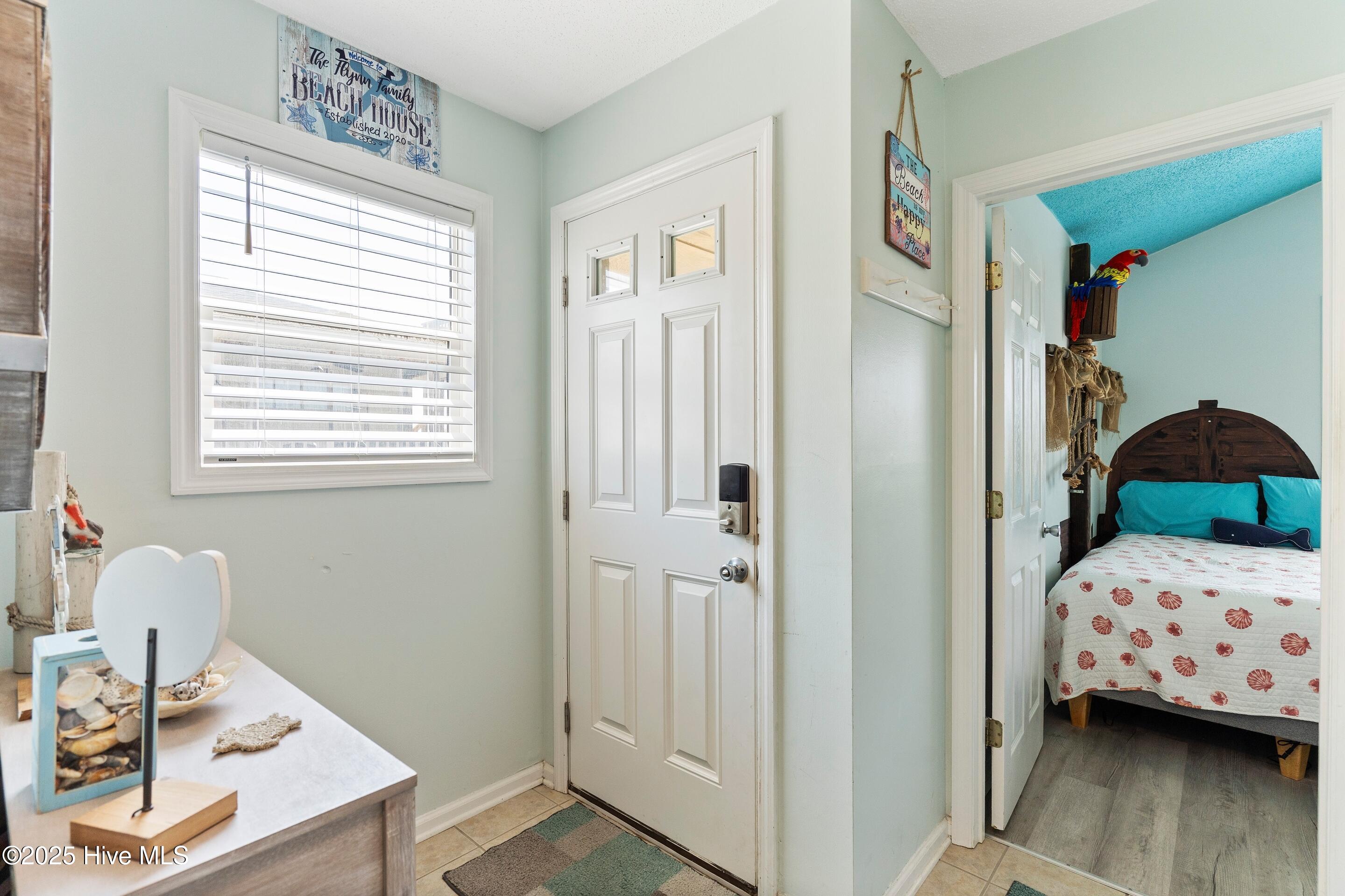 100514835 | Photo 15