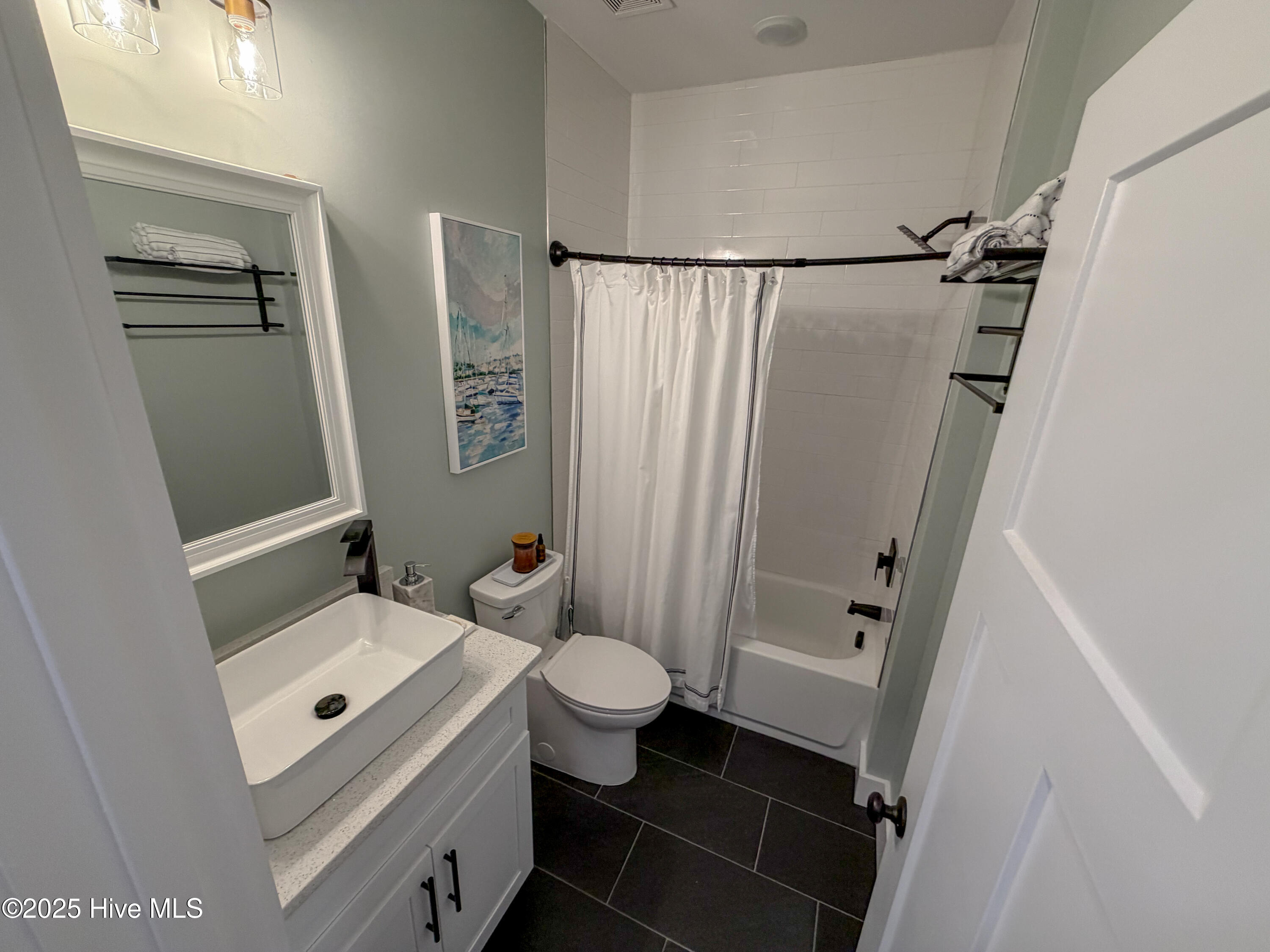 100546436 | Photo 36