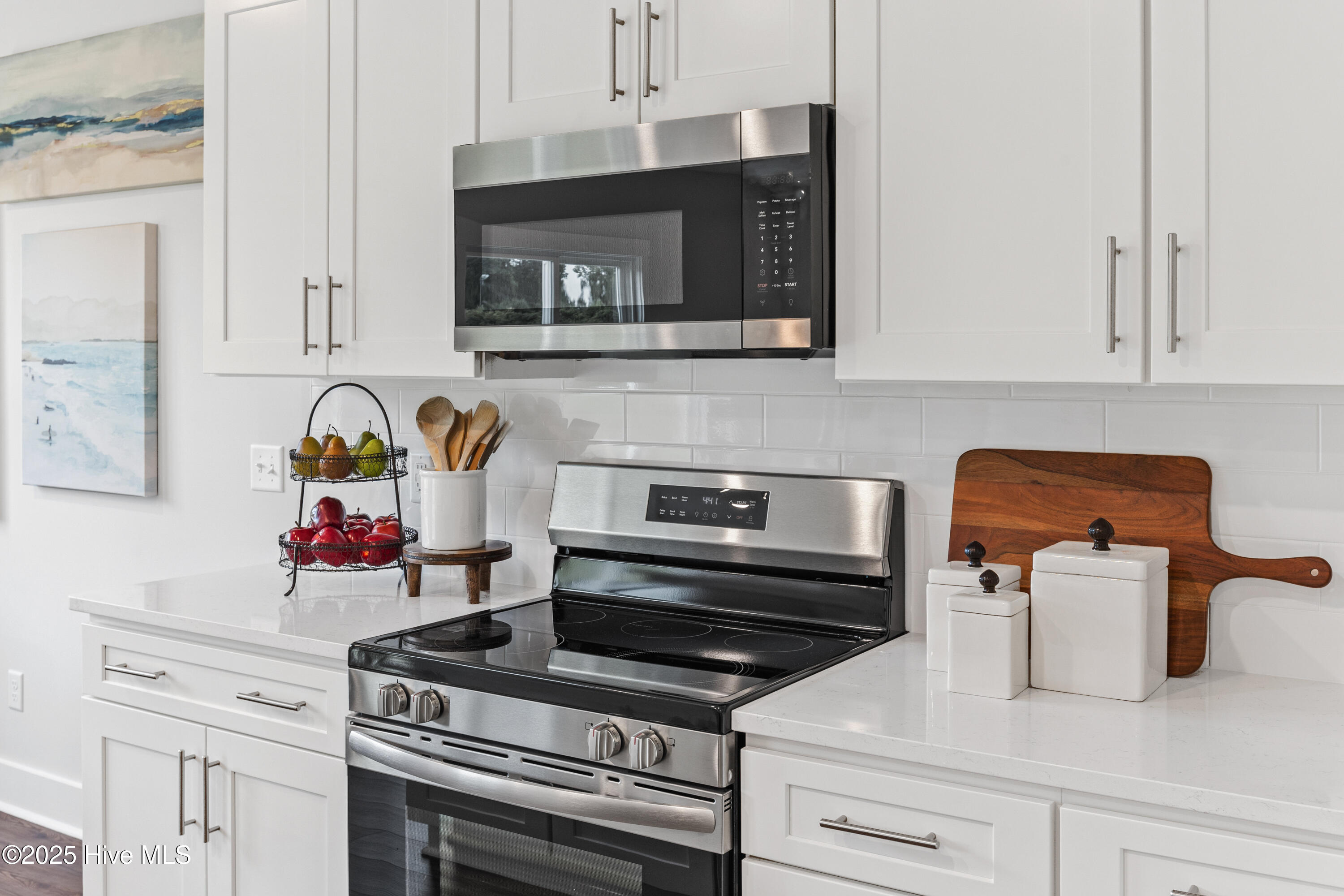 100526530 | Photo 13