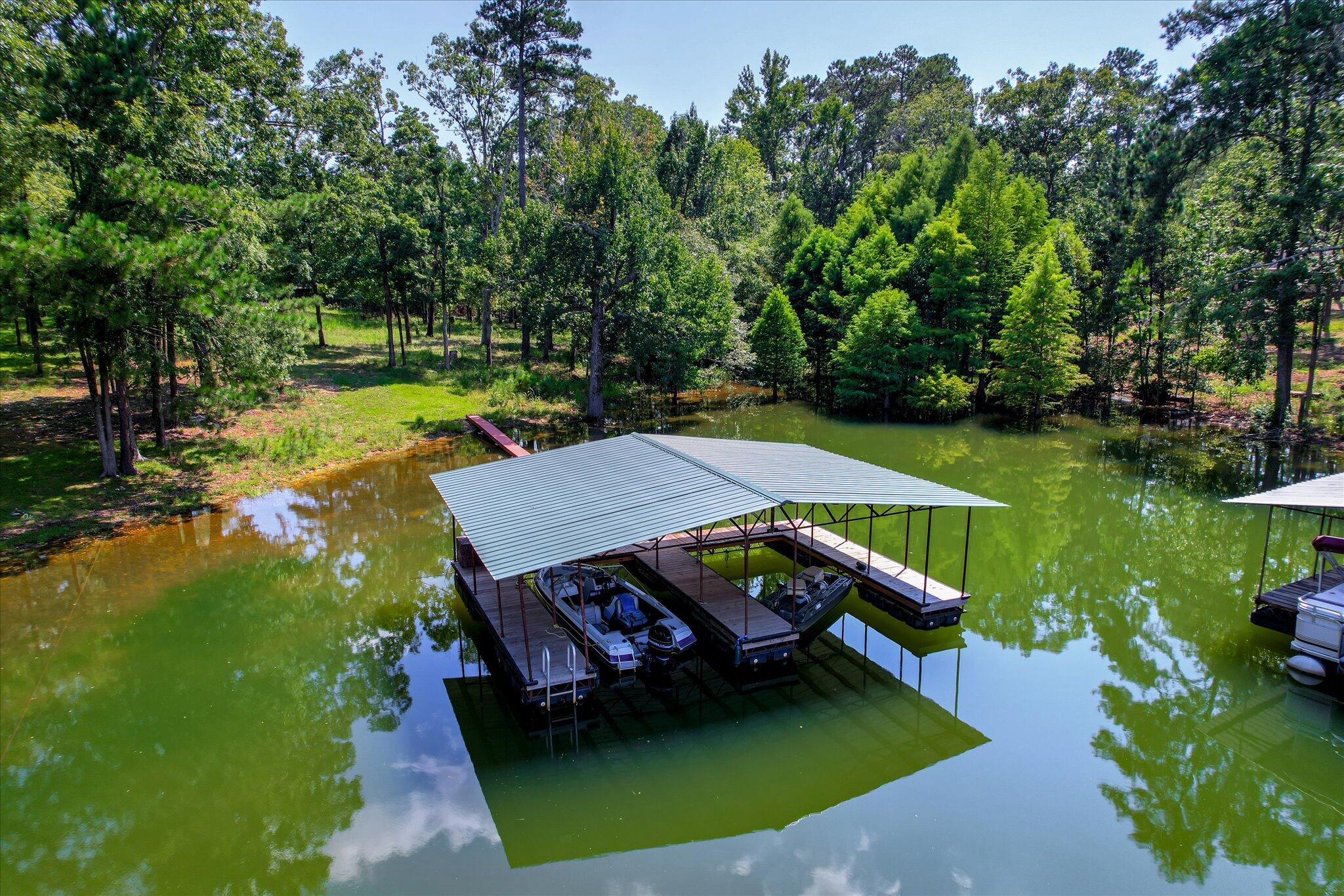 Homes for sale in Lincolnton, GA | 1129 Lakeside Dr, Lincolnton, GA 30817 | MLS# 553275