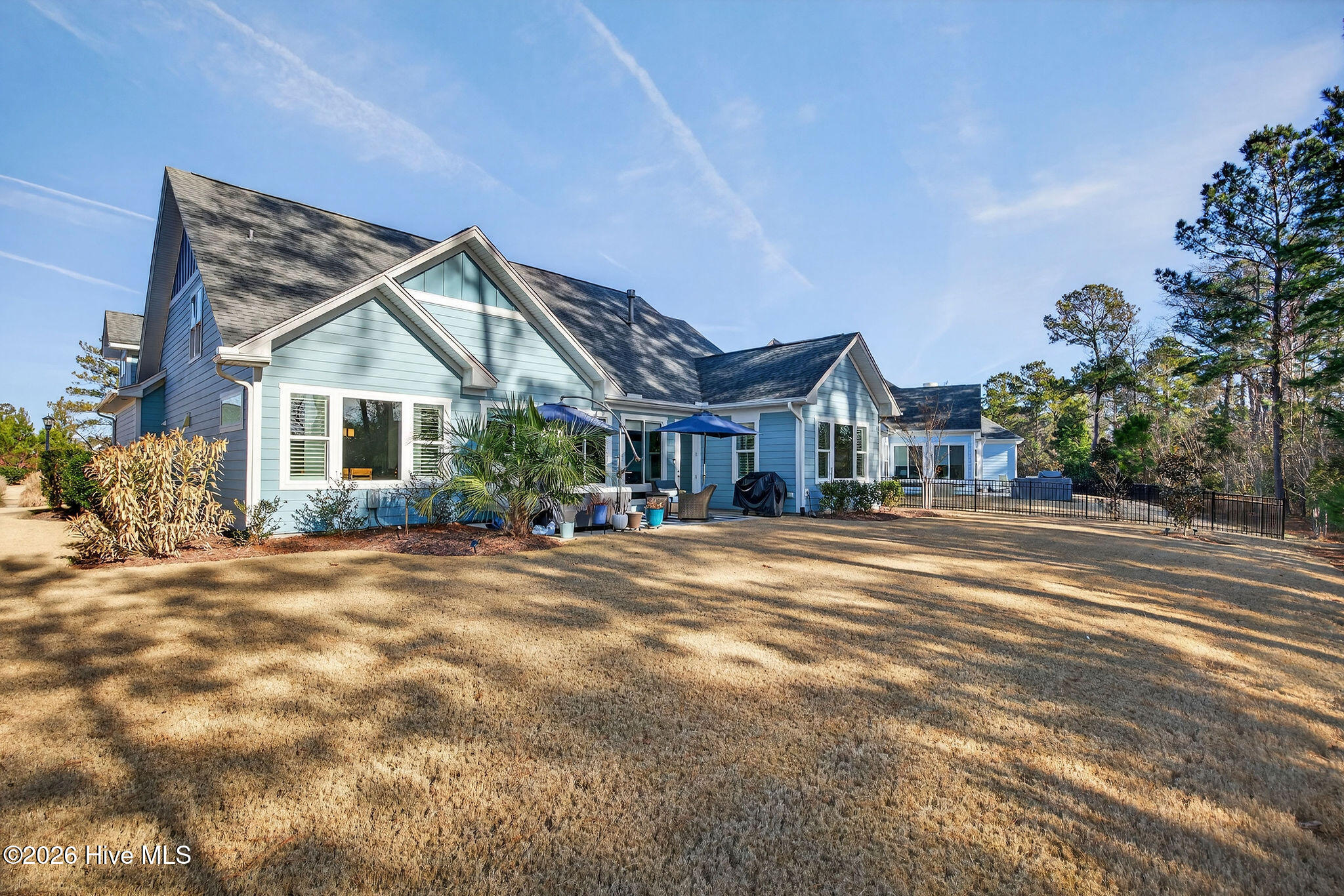 100554107 | Photo 57