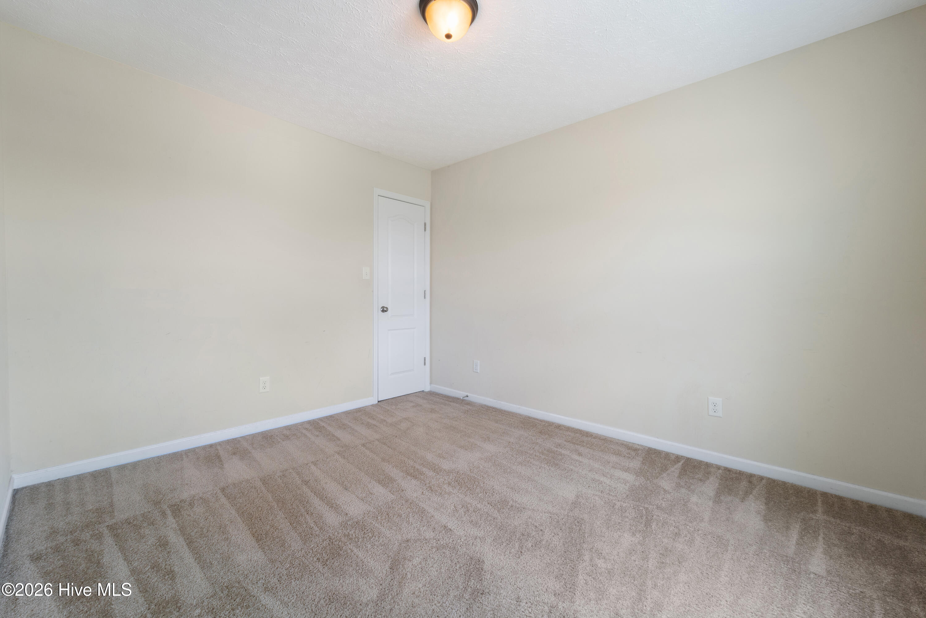 100552593 | Photo 22