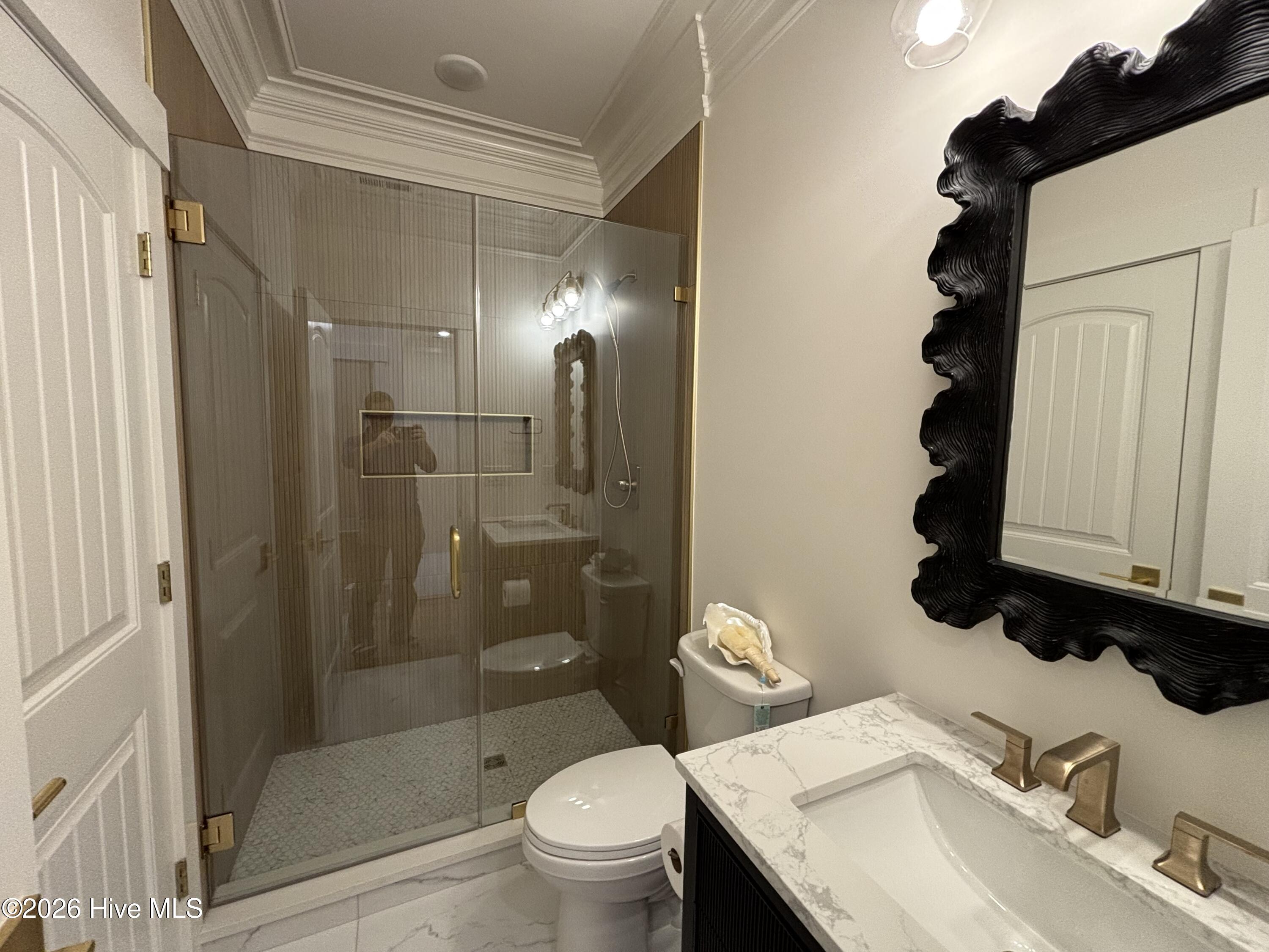 100516902 | Photo 47