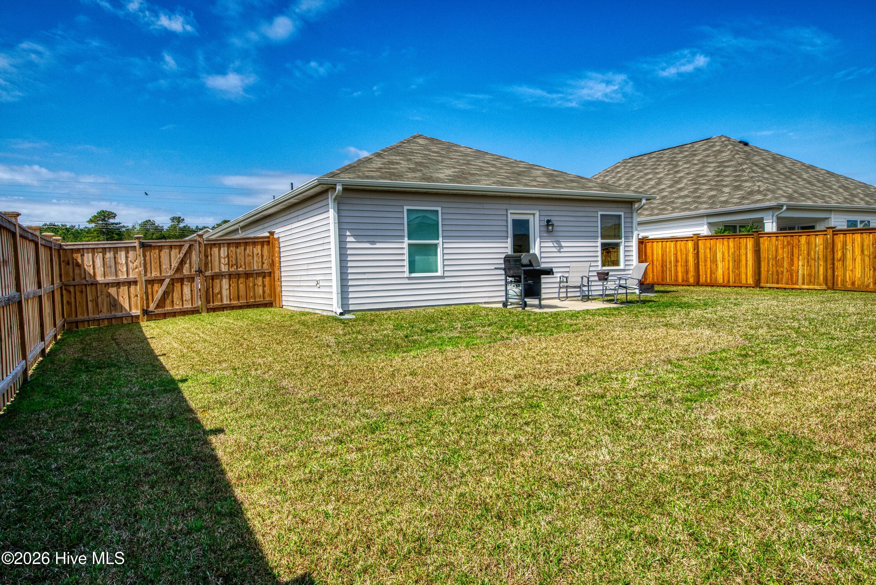 100562777 | Photo 22