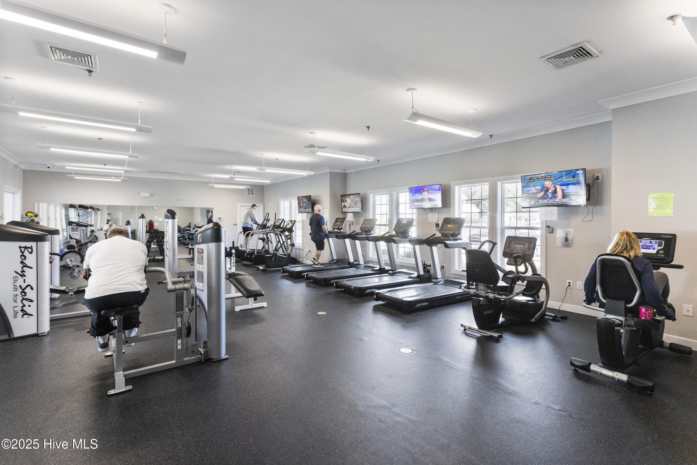 100546998 | Photo 65