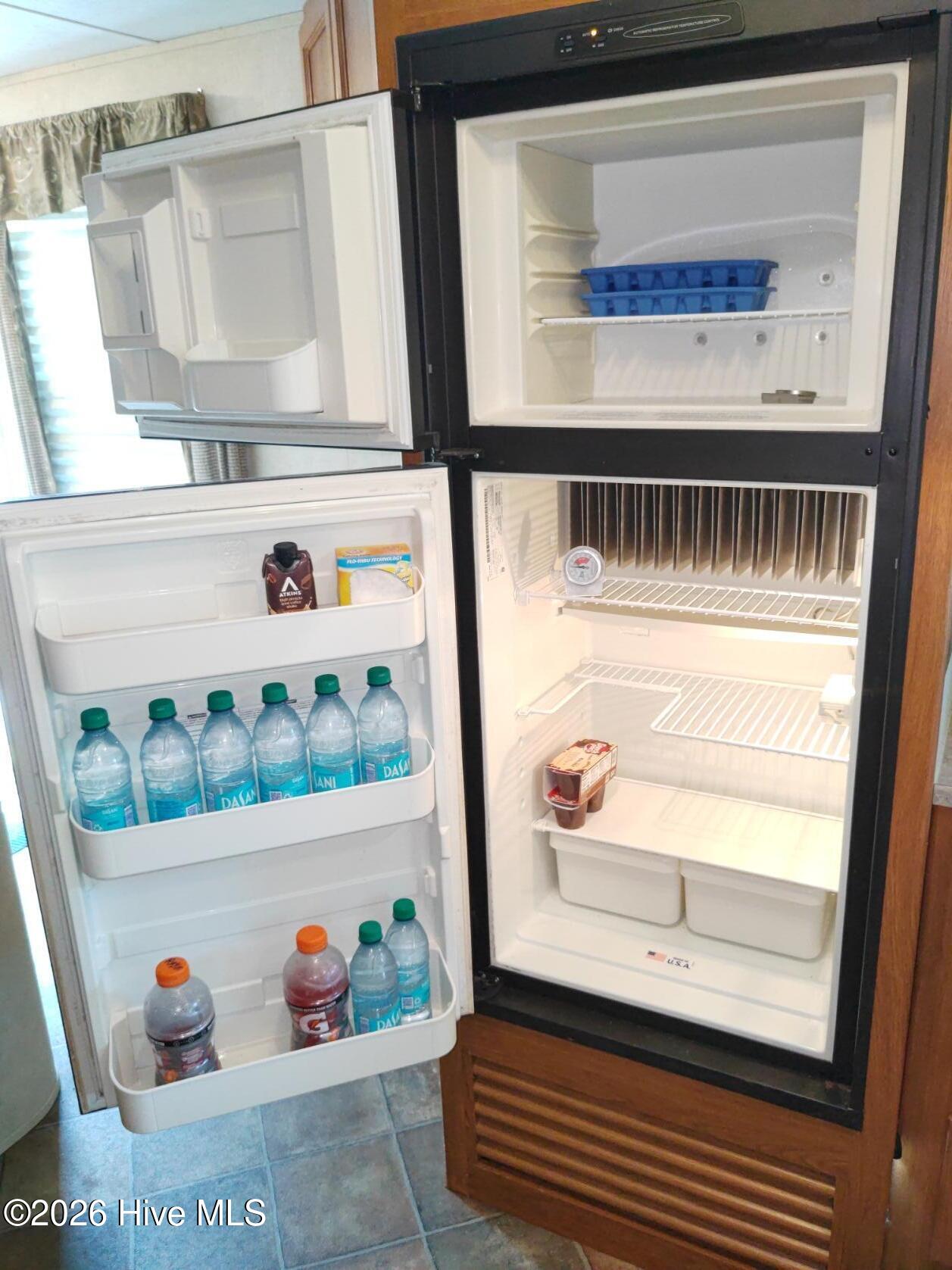 100567863 | Photo 25