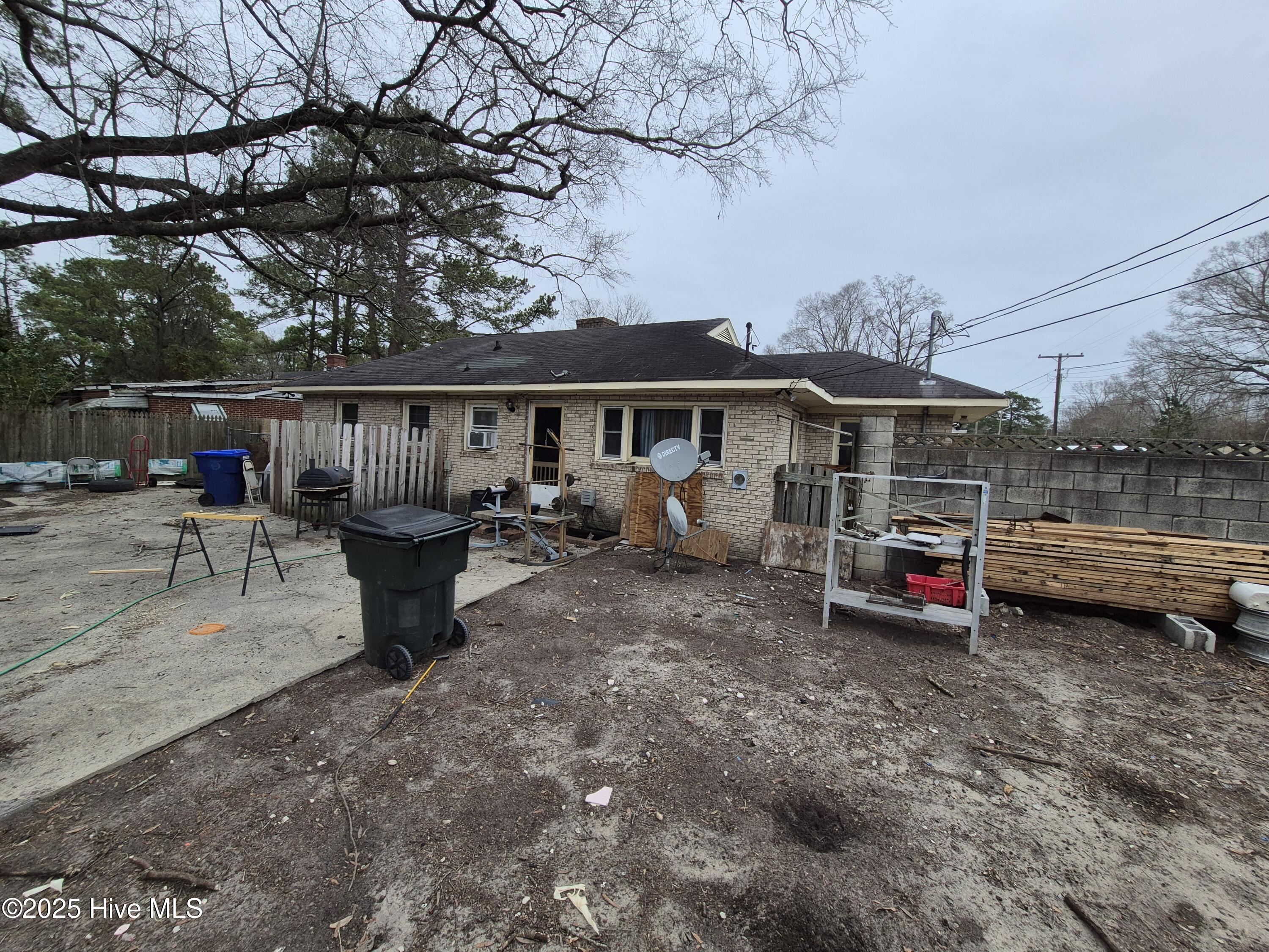 Homes for sale in Kinston, NC | 100 Miller St, Kinston, NC 28501 | MLS# 100494331