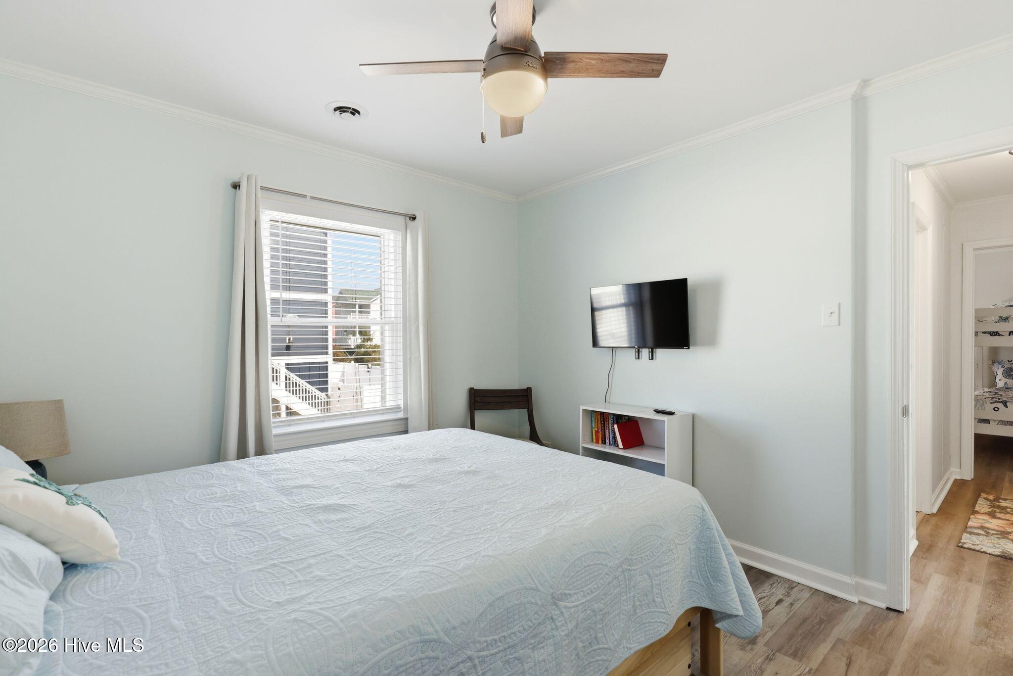 100558178 | Photo 27